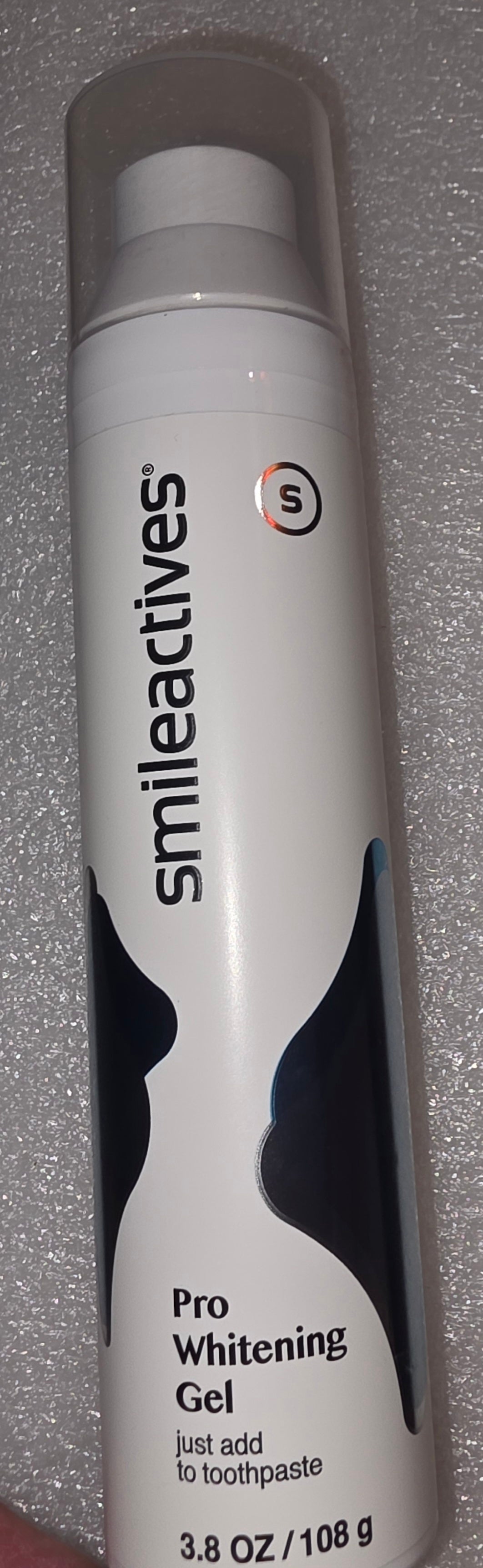 Smile activé whitening gel toothpaste