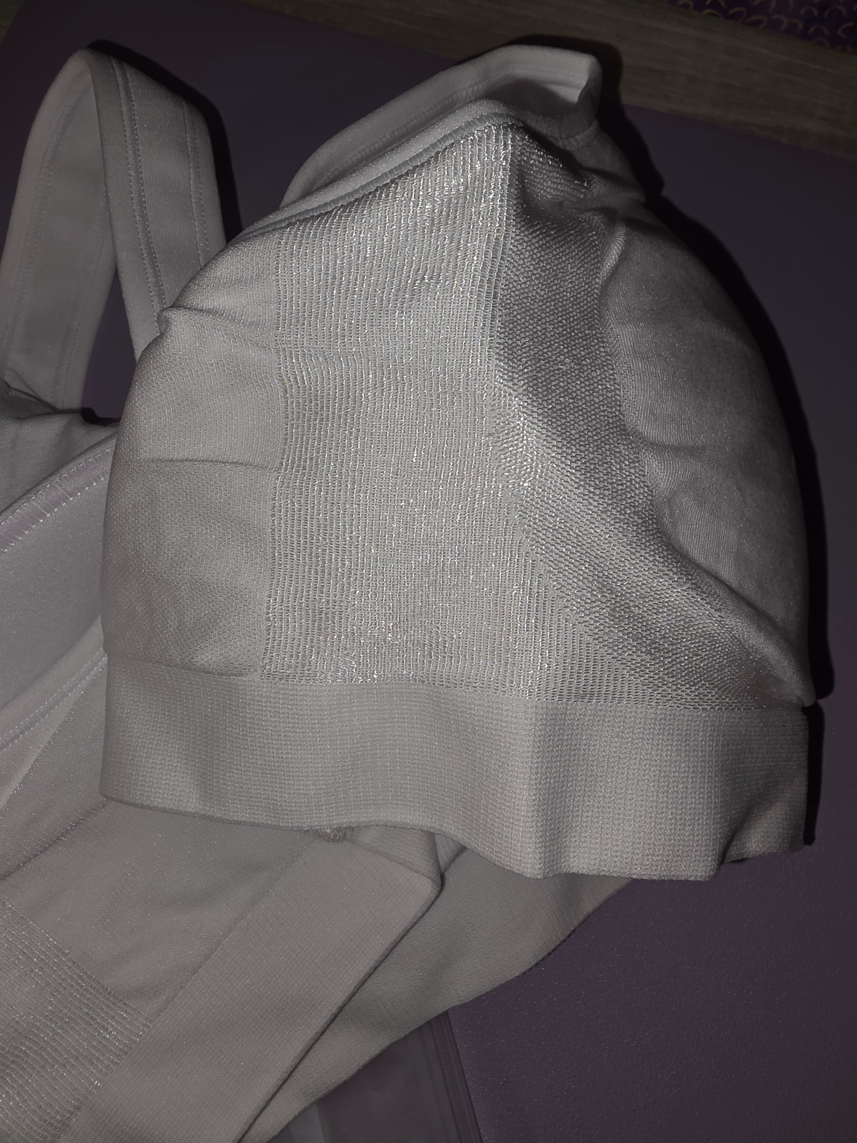 Body & Bra white size meduim