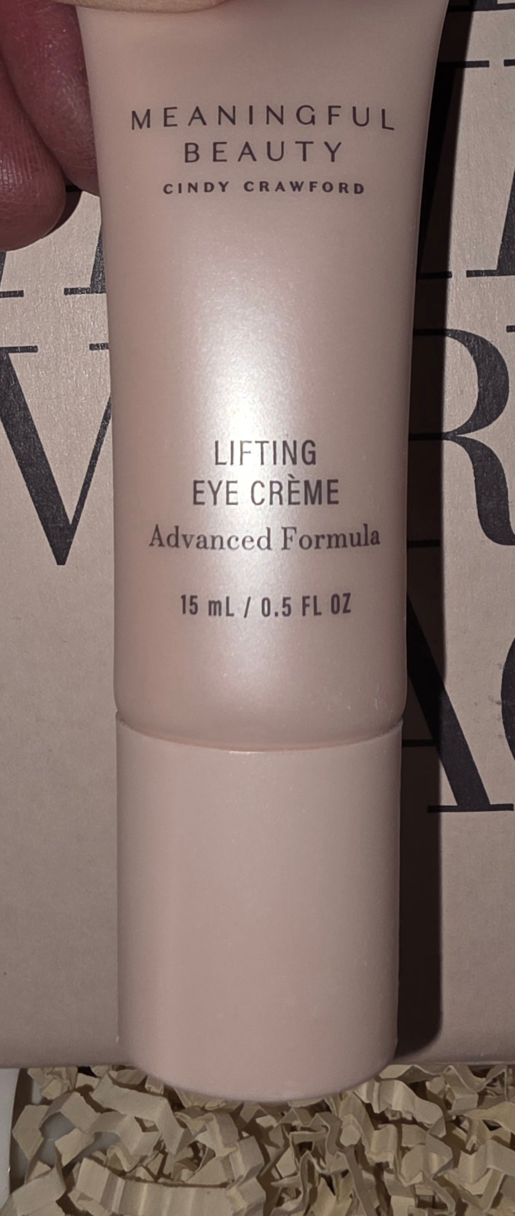 Meaningful Beauty 8 pièce de luxe skin care set full size products ! By Cyndie Crawford