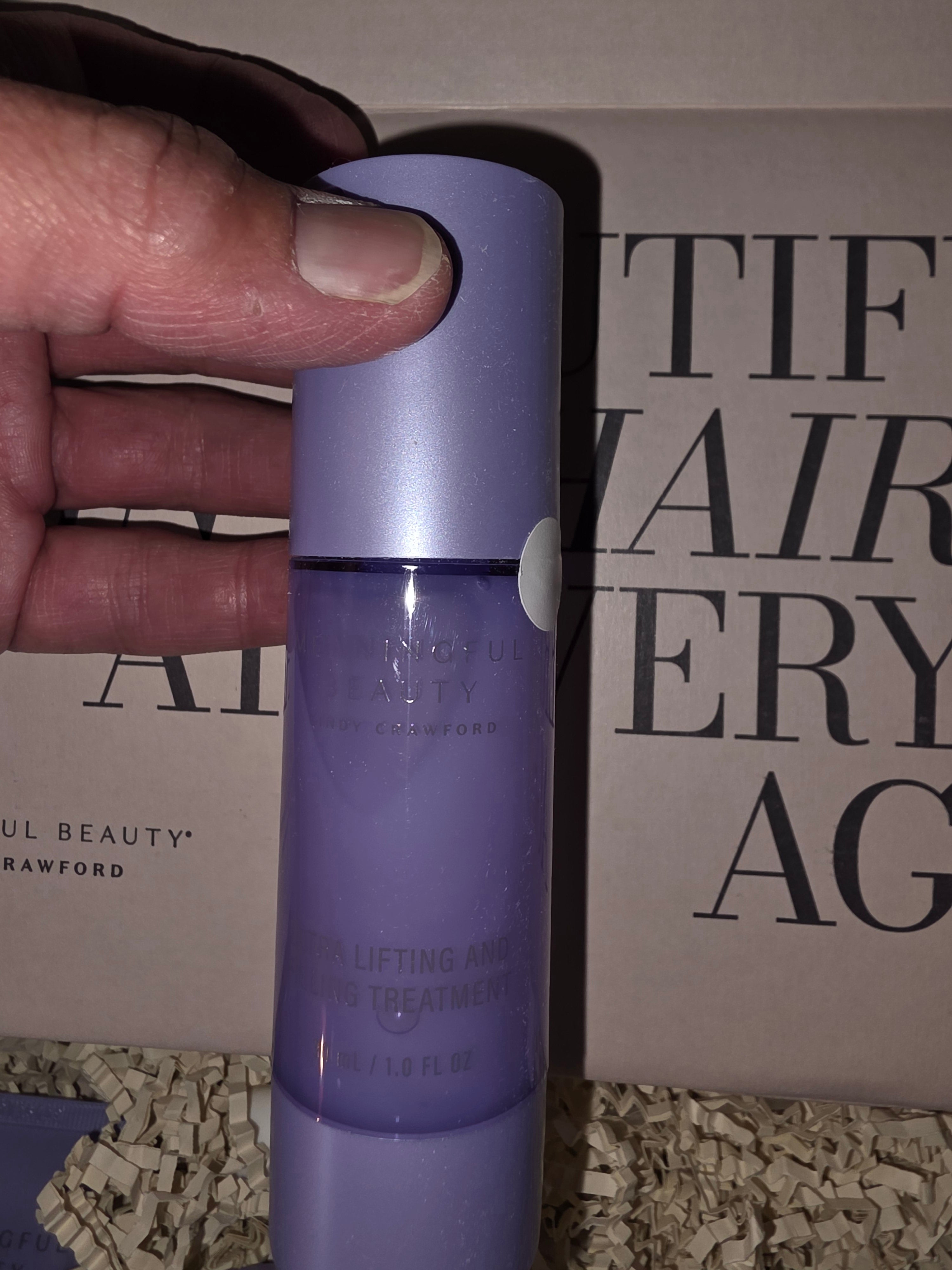 Meaningful Beauty 8 pièce de luxe skin care set full size products ! By Cyndie Crawford