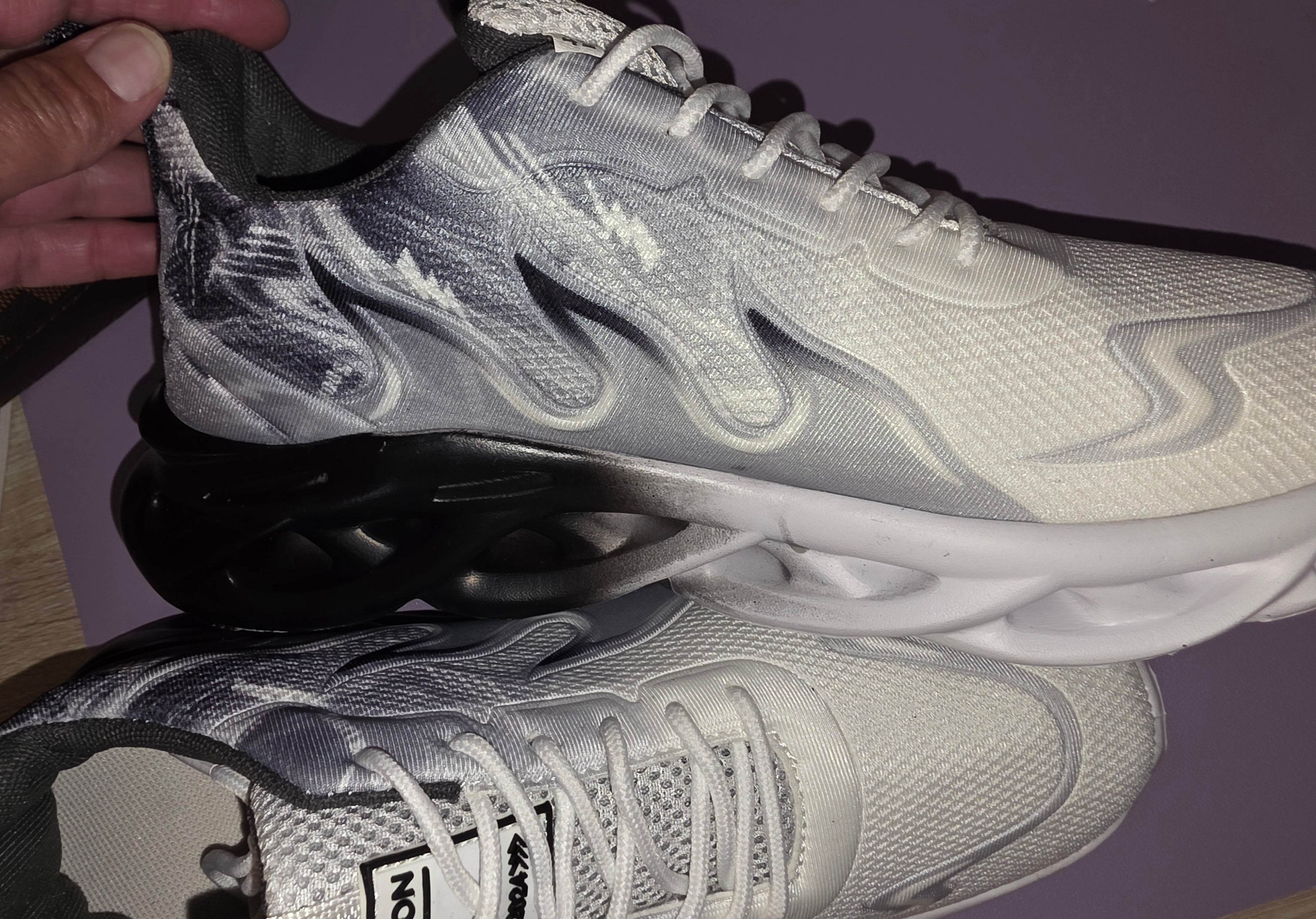 Unisex shoes