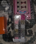 Everything you need to do eyelashes and your nails !