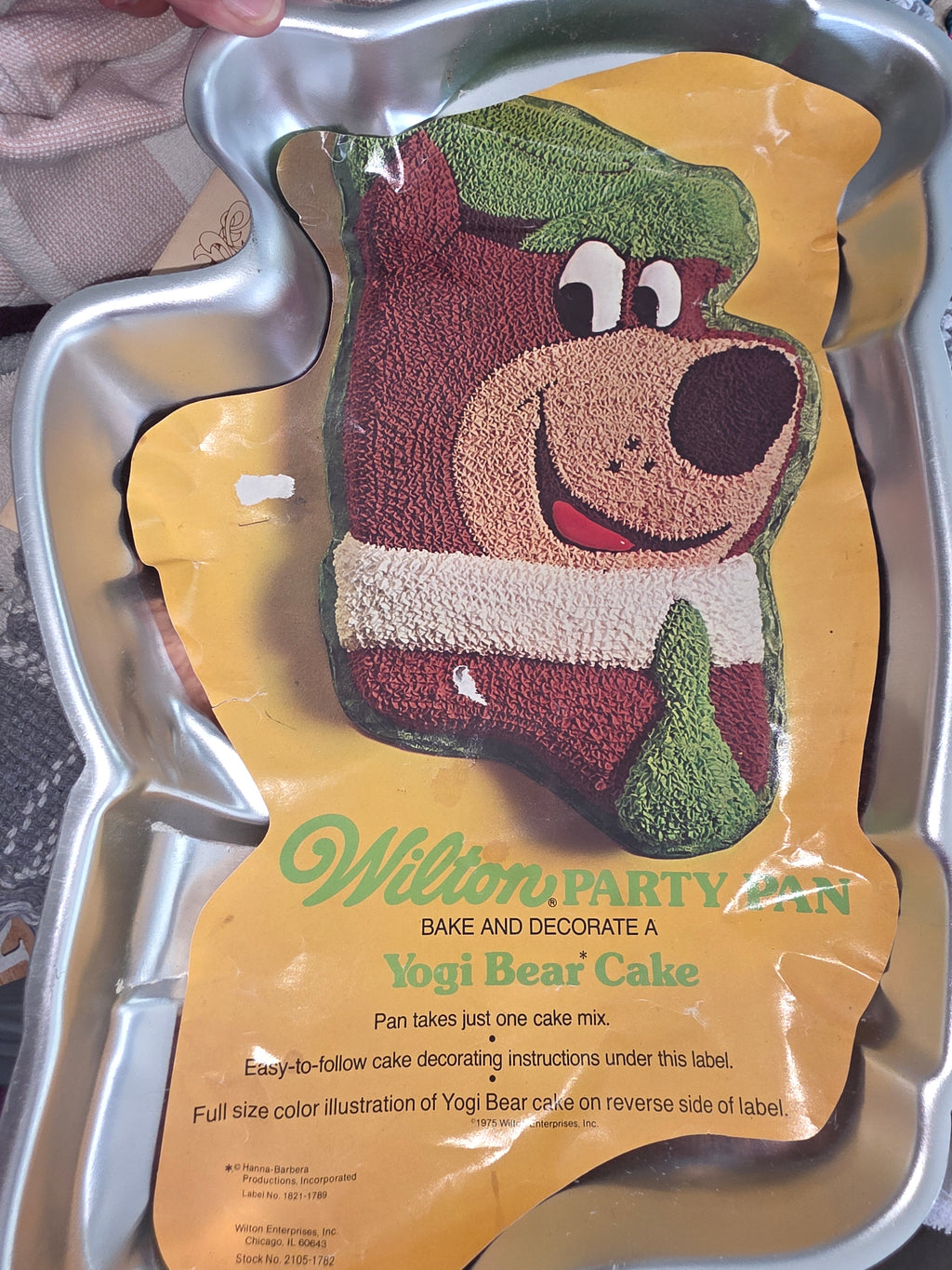 Yogi Bear Cake Pan Vintage