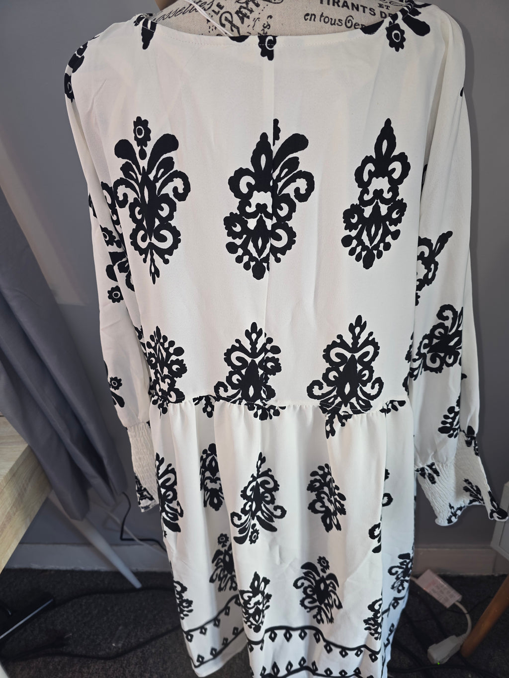 Dress mid length