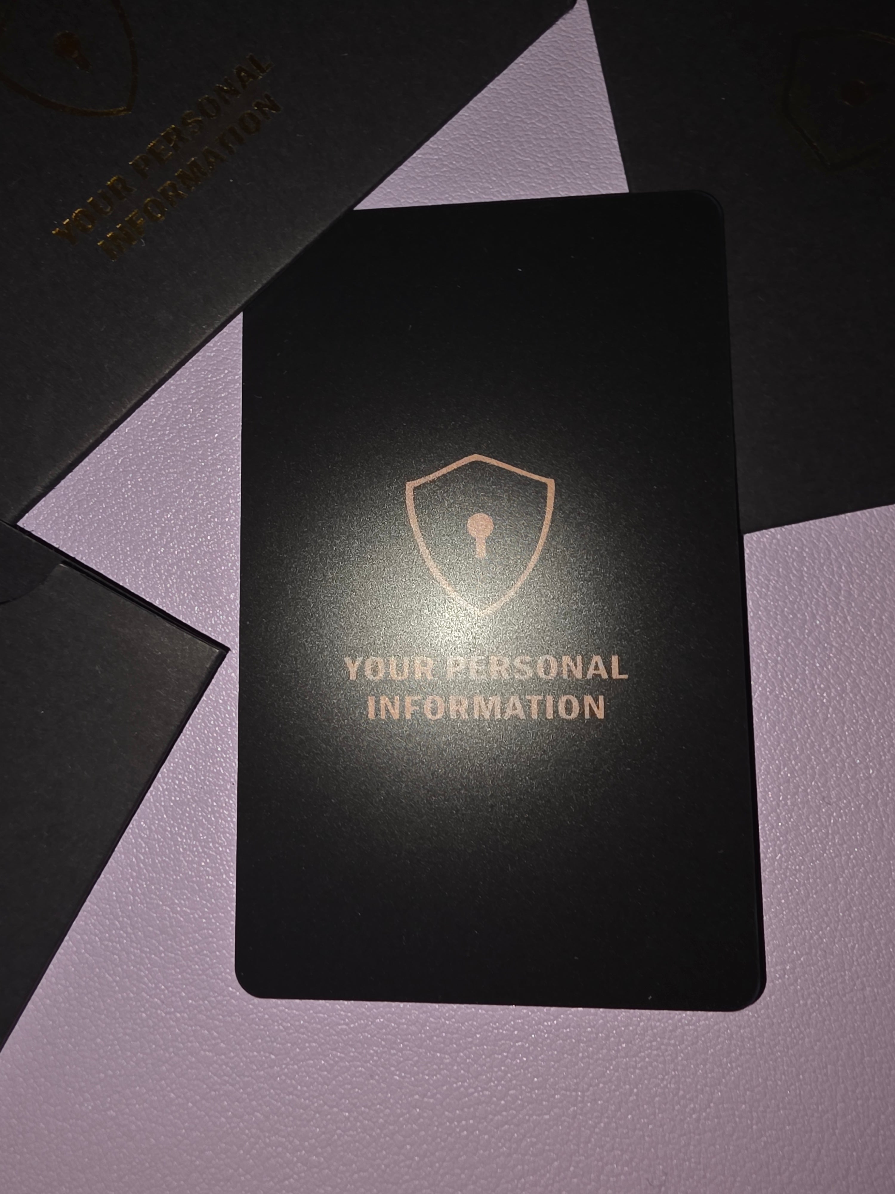 Signal jammer protects your cards