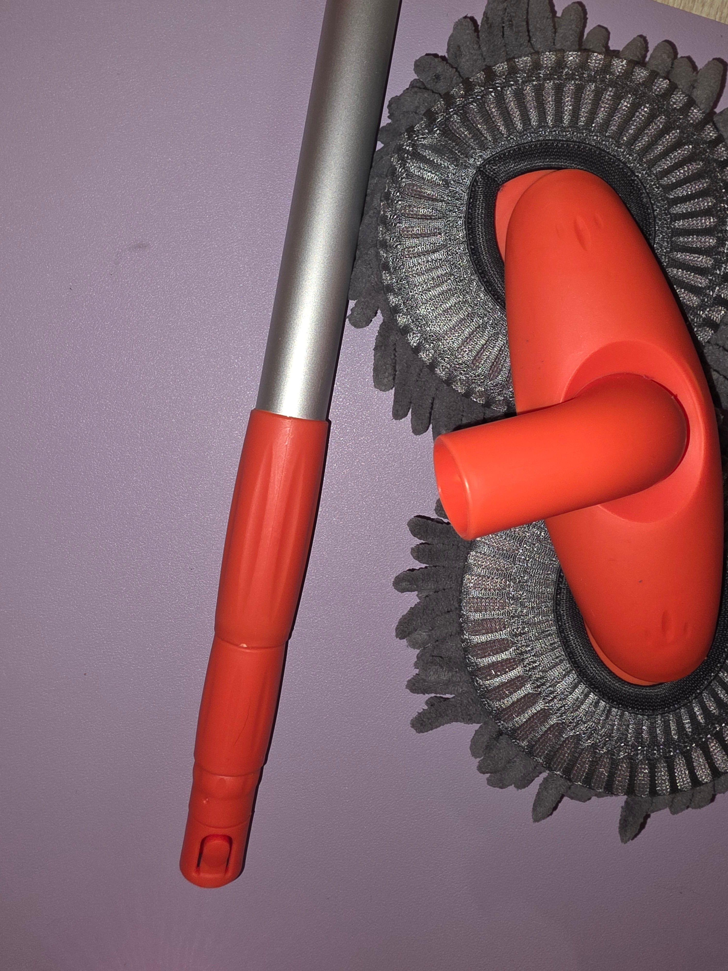Duster / mop ajustable handle