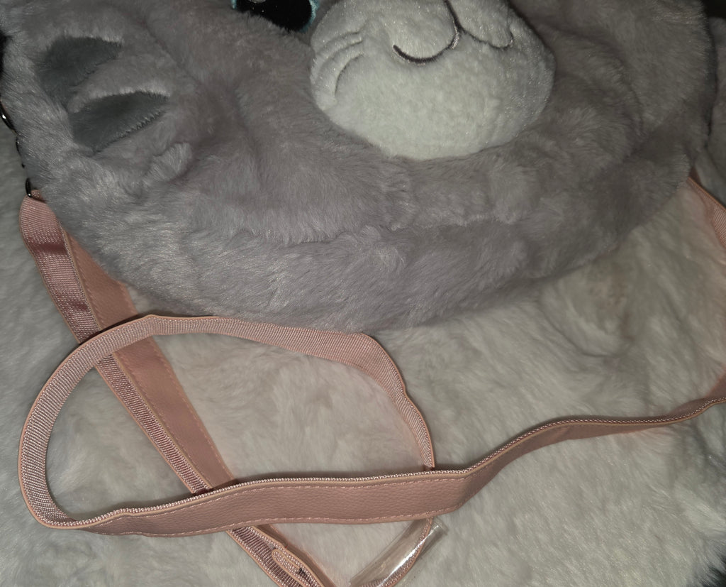 Tabby cat bag with strap handles and plushie