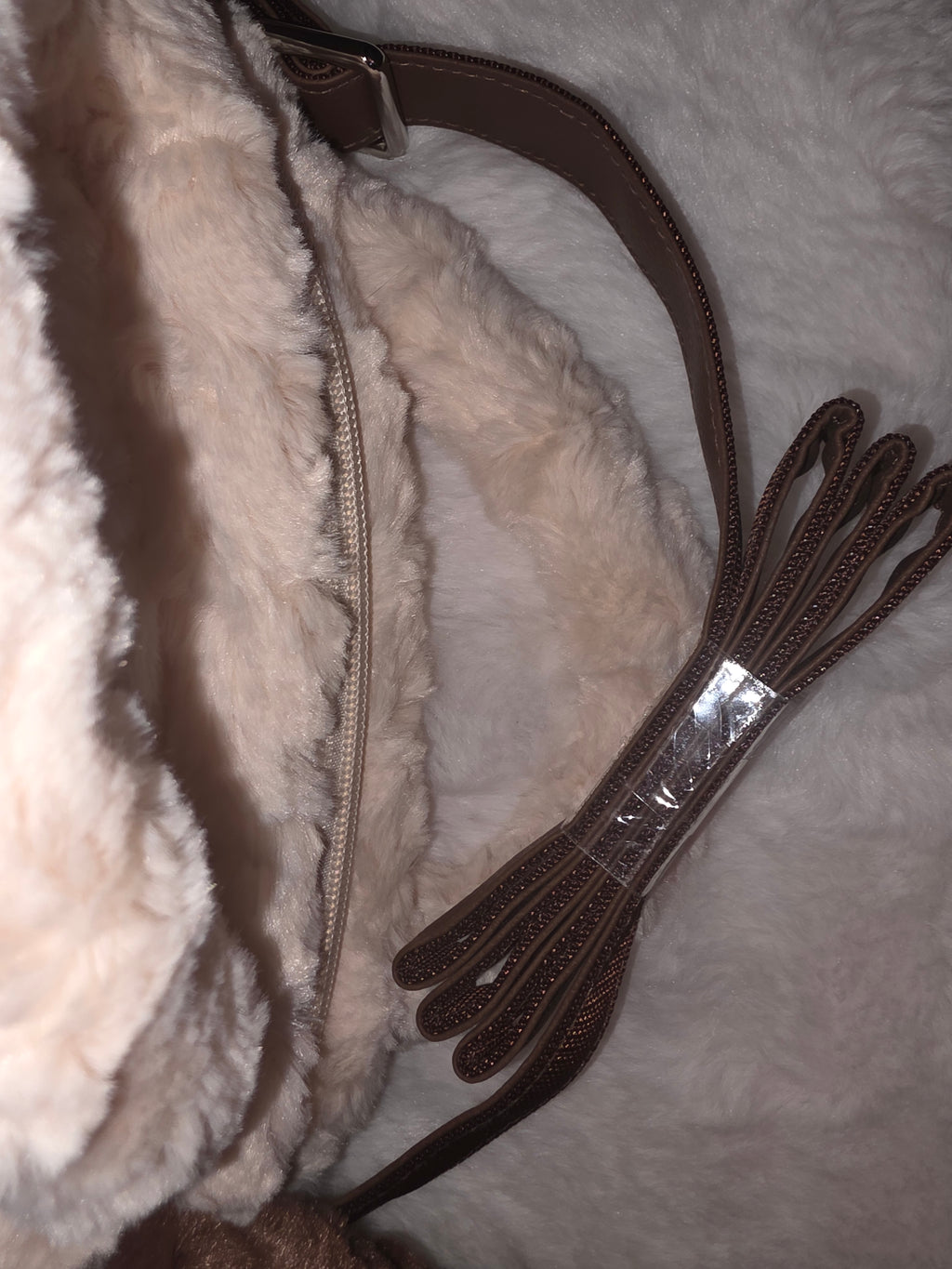 Doggy Bag with strap and handels and a plushie