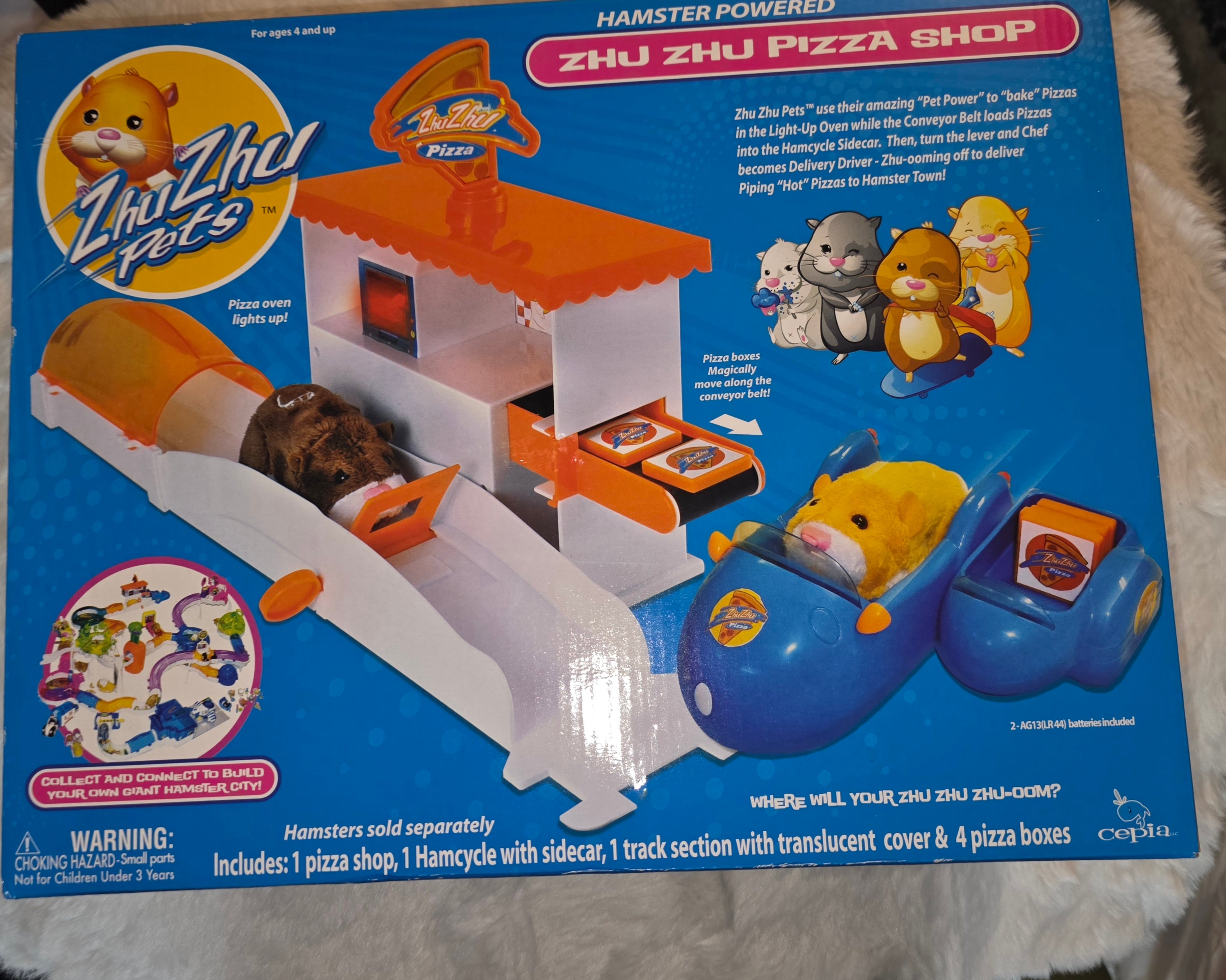 Zhu zhu pizza shop toy