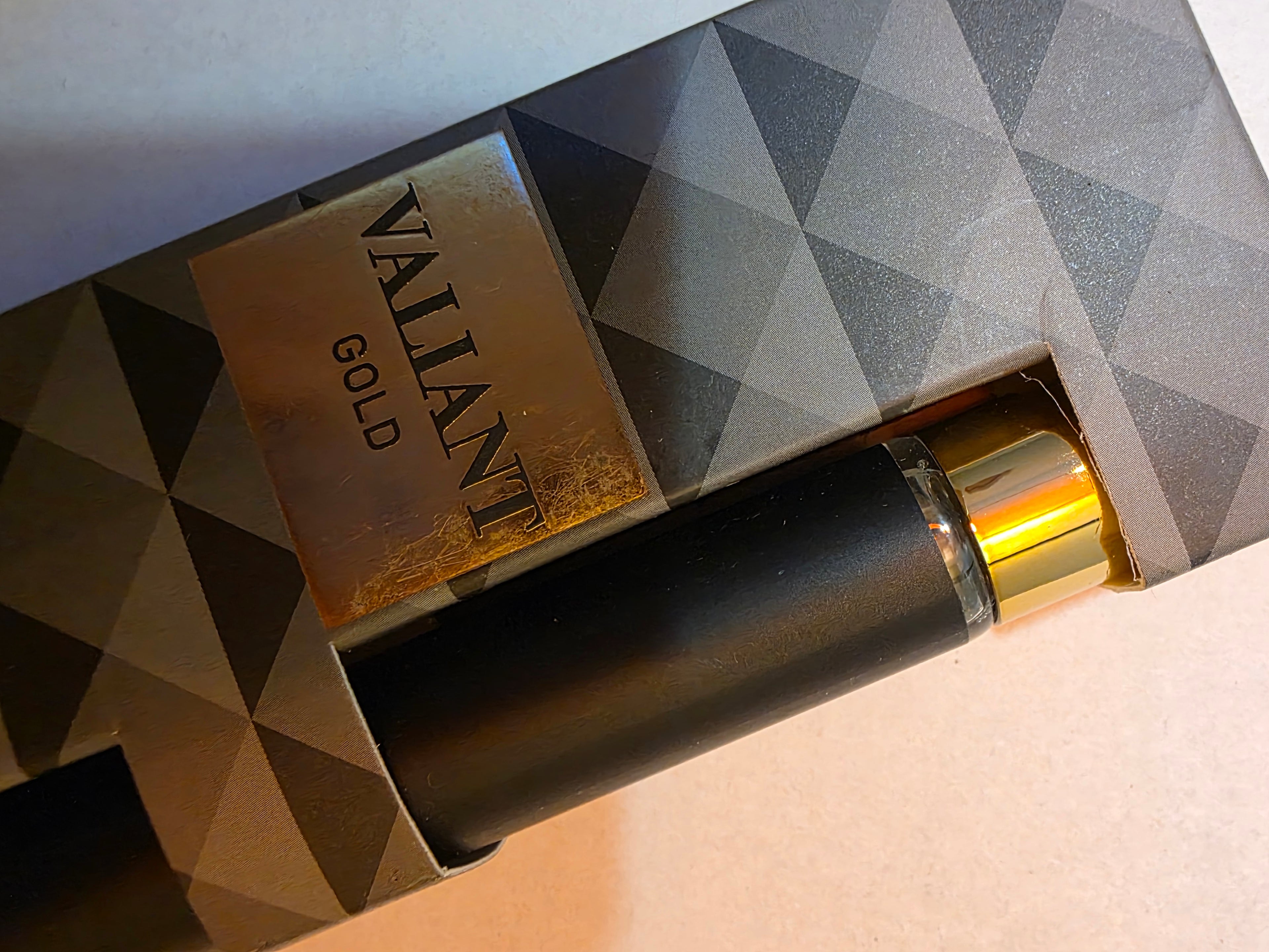 Valiant Gold mens parfum 1.18fl oz
