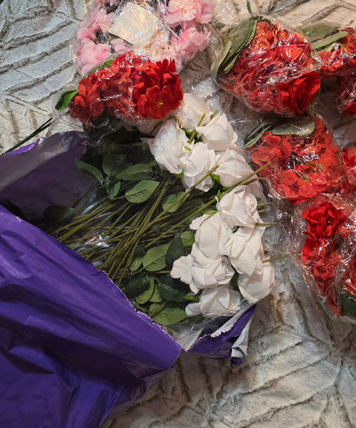 Artificial flower bundle