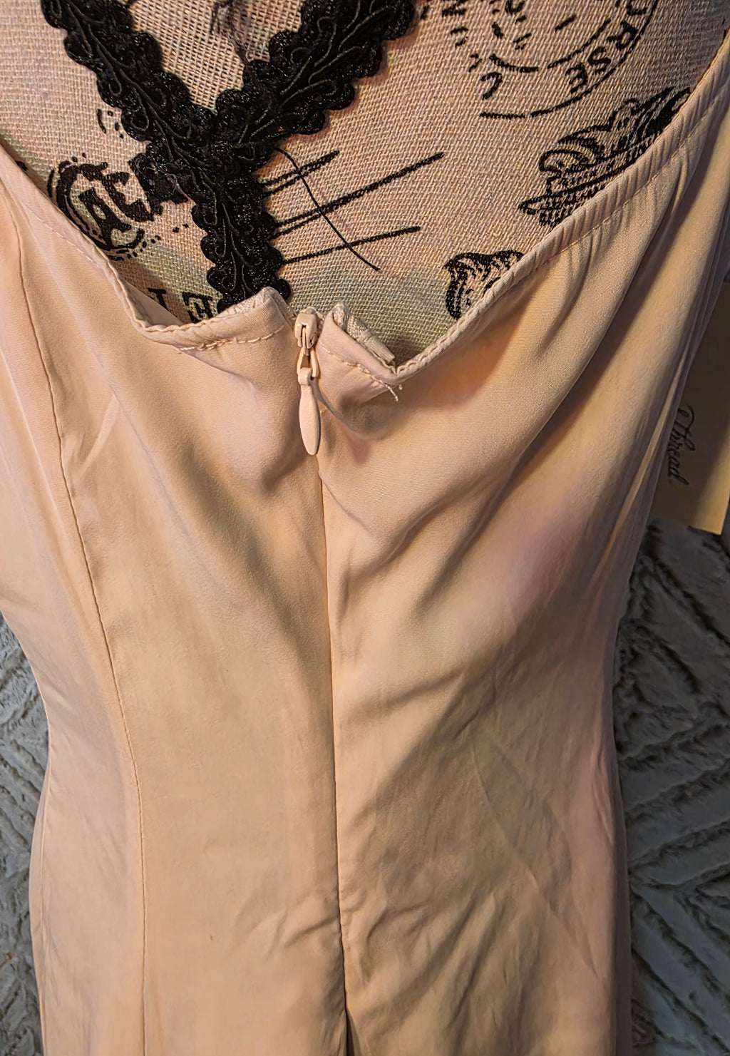 Universal thread co very light pink dress in size small