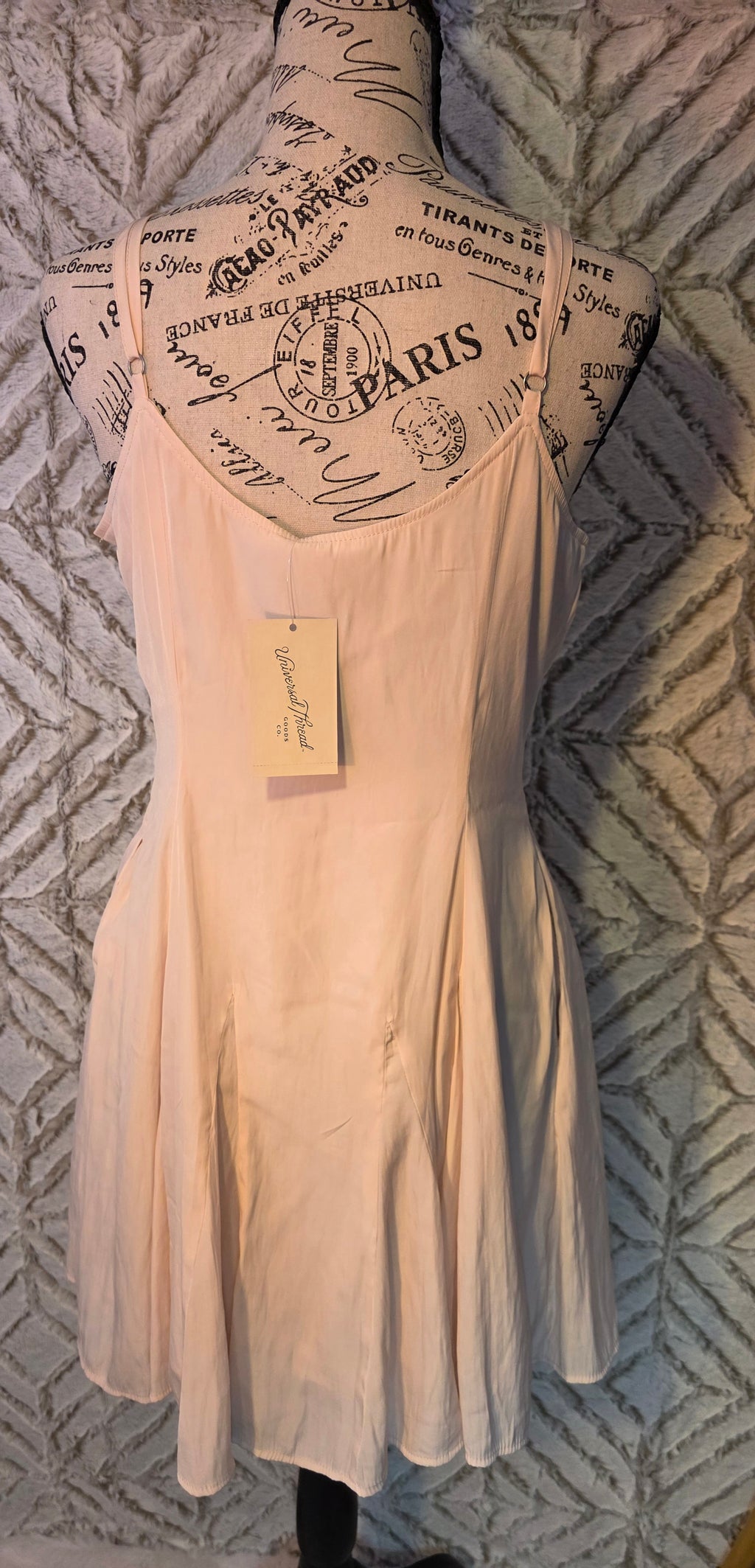 Universal thread co very light pink dress in size small