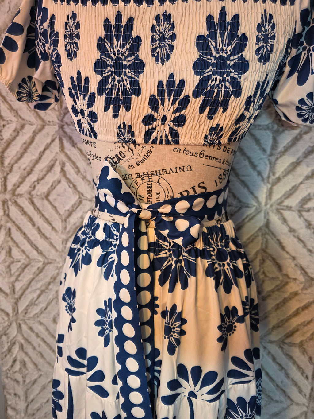New dress no tag but so cute !