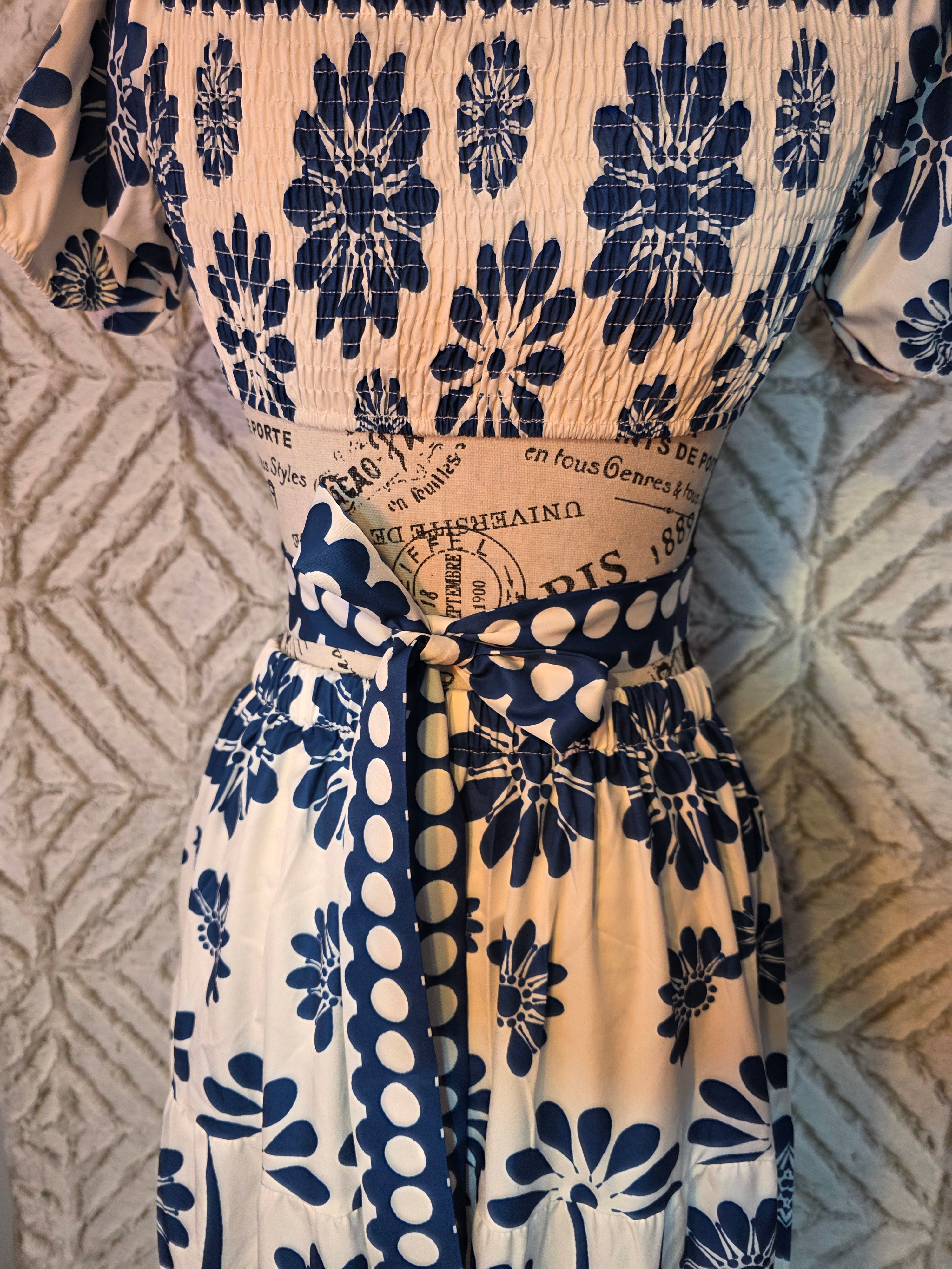 New dress no tag but so cute !