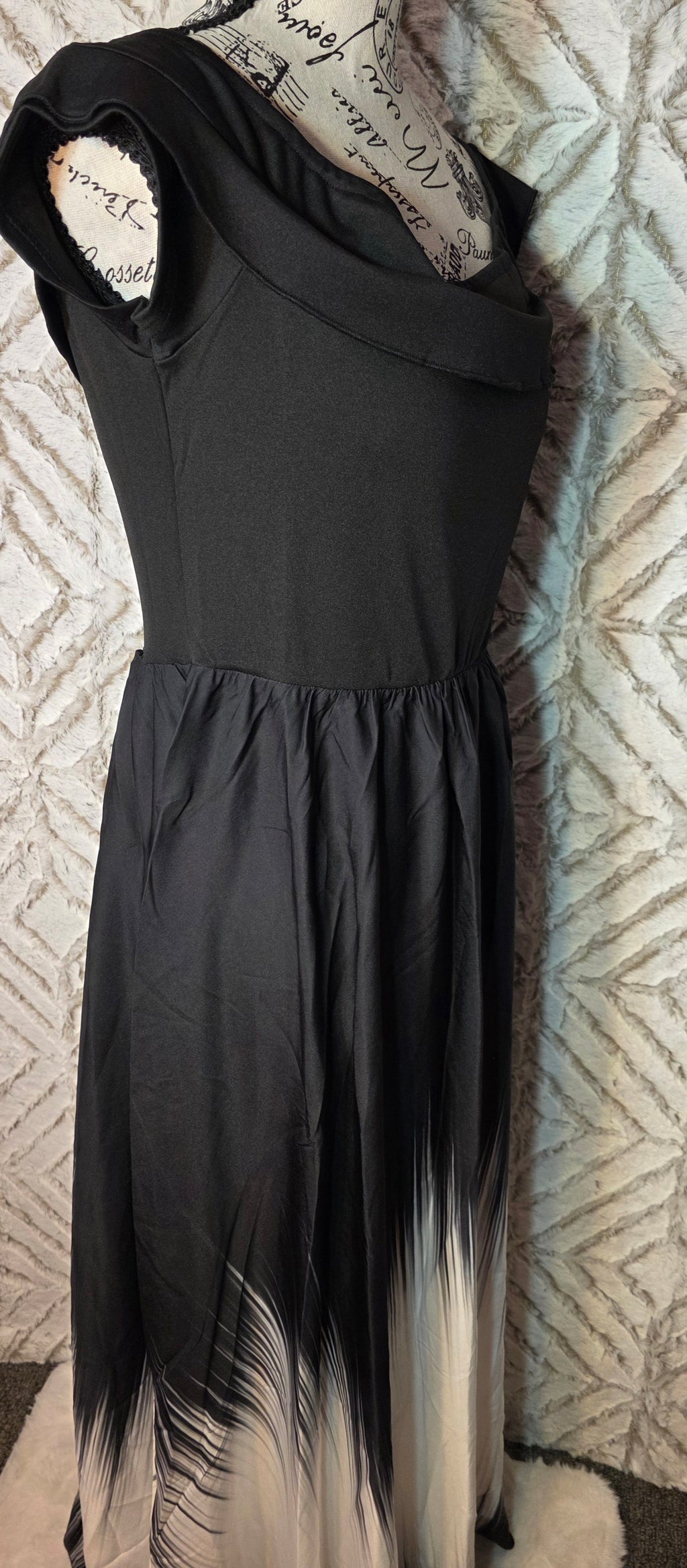 Maxi dress very nice