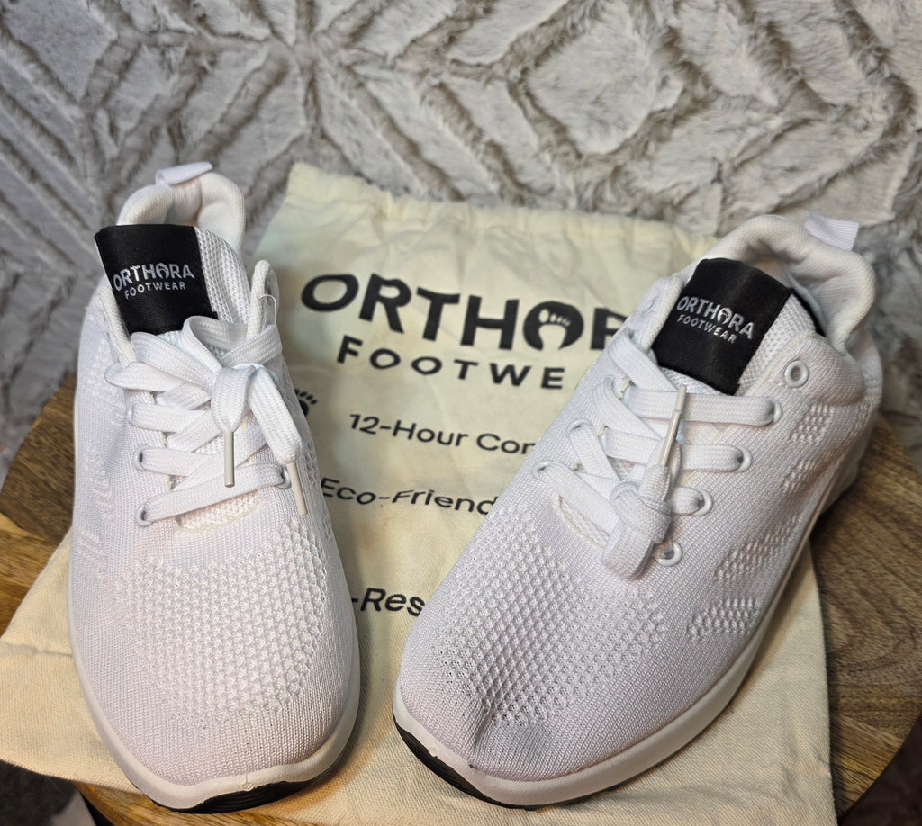 Comfort shoes by Orthora