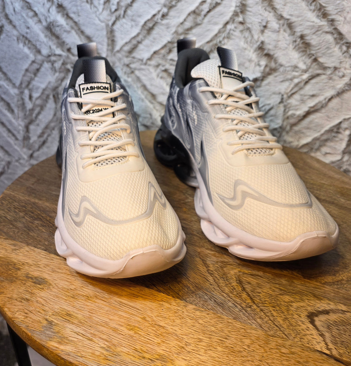 Unisex shoes