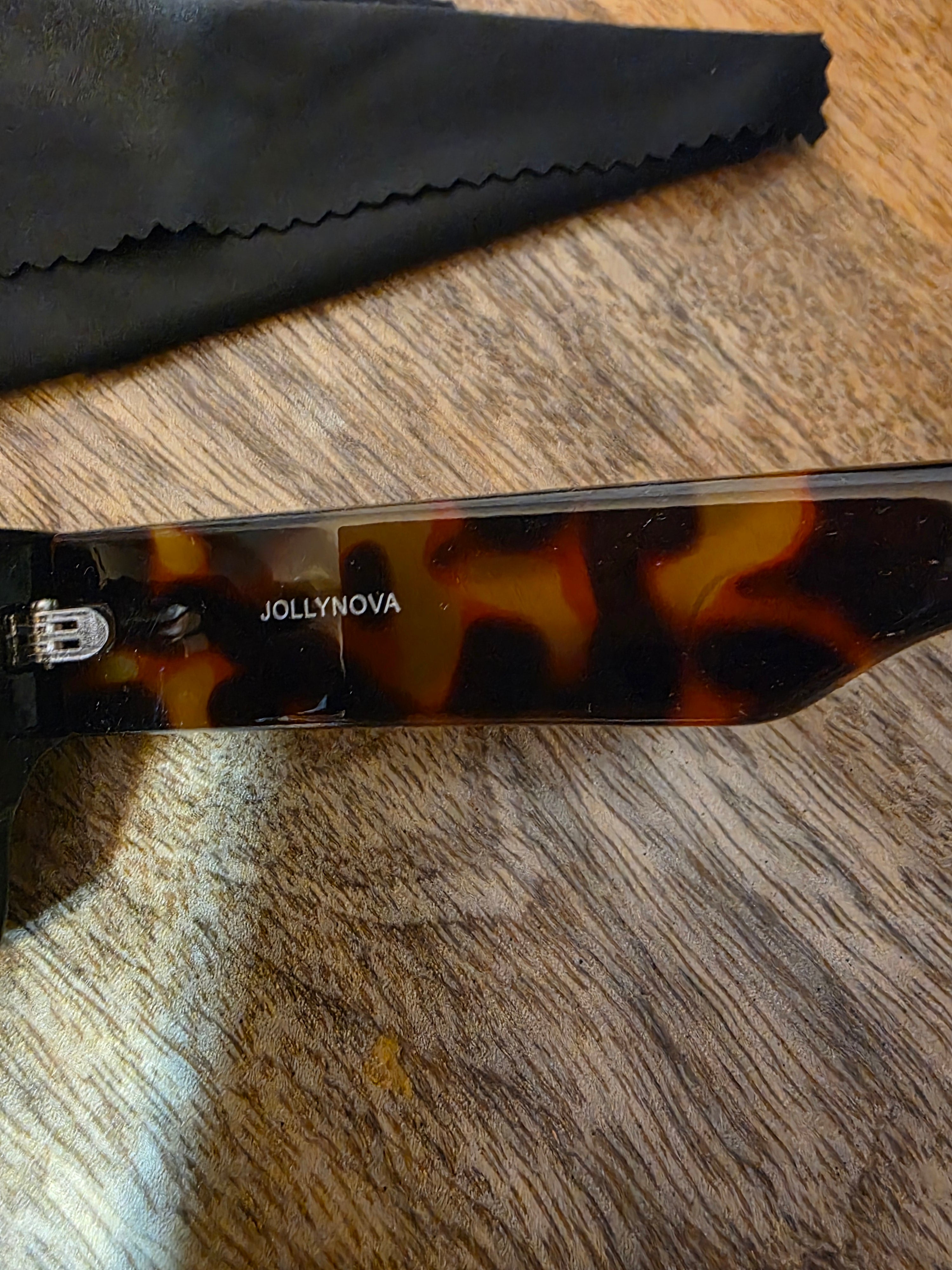 Jollynova glasses for a different look or just to have fun