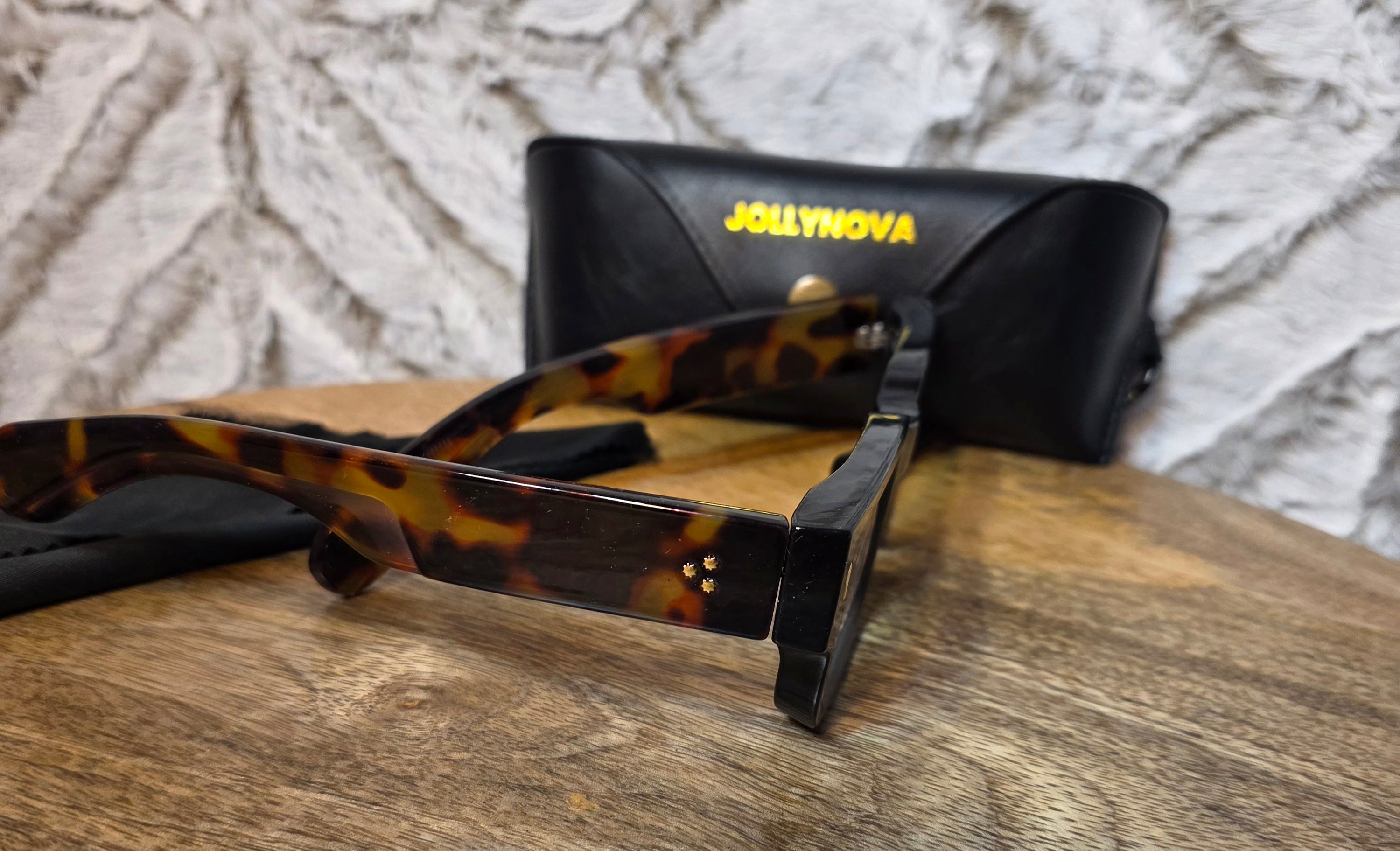 Jollynova glasses for a different look or just to have fun