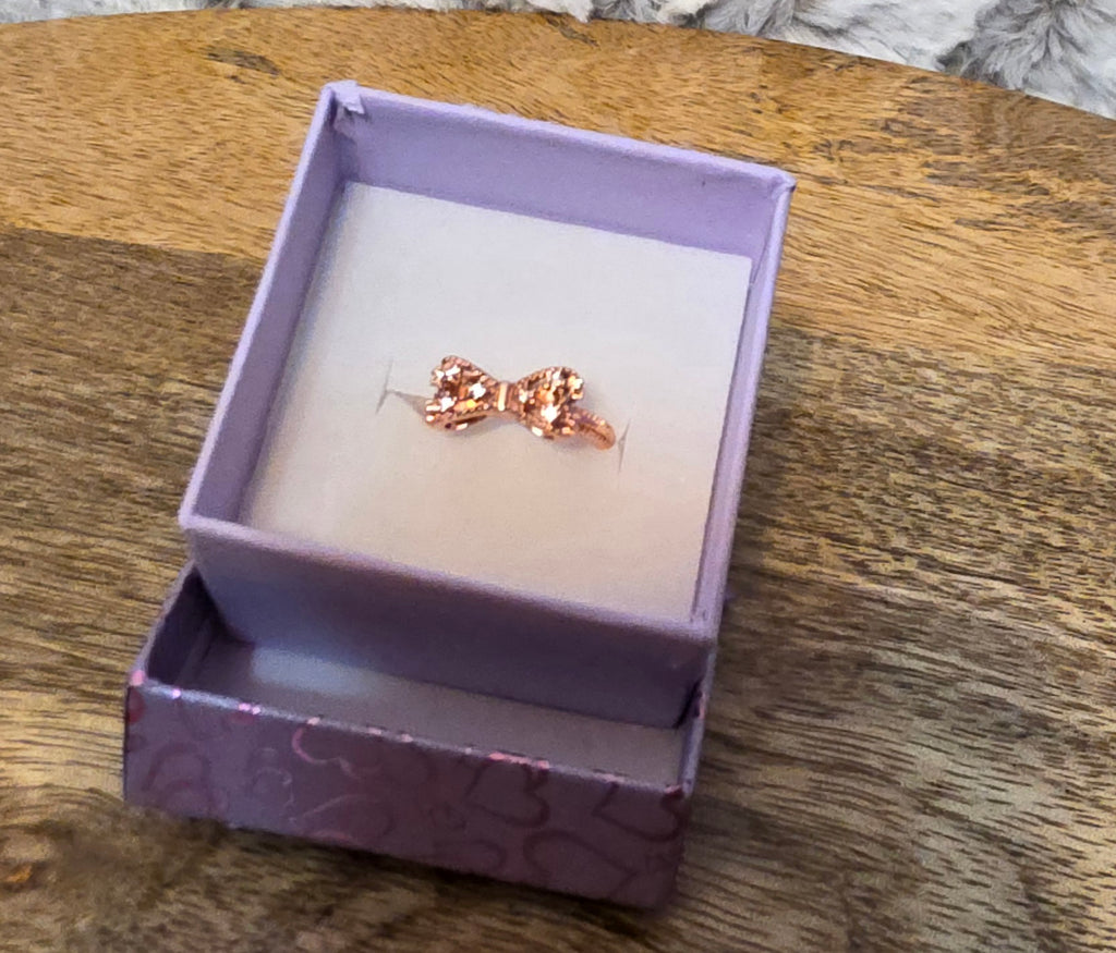 Size 5 in rôse gold color beautiful ring