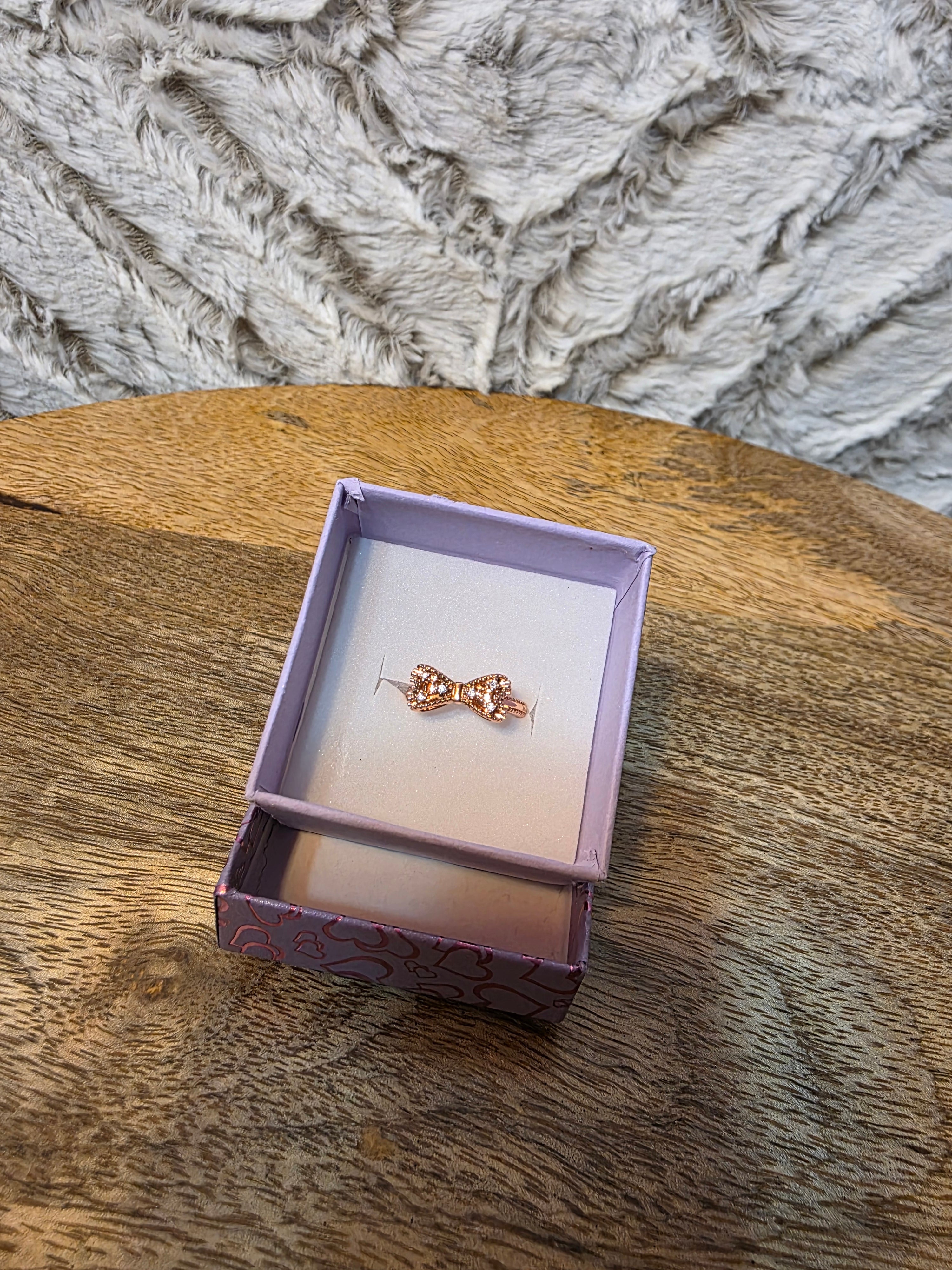 Size 5 in rôse gold color beautiful ring