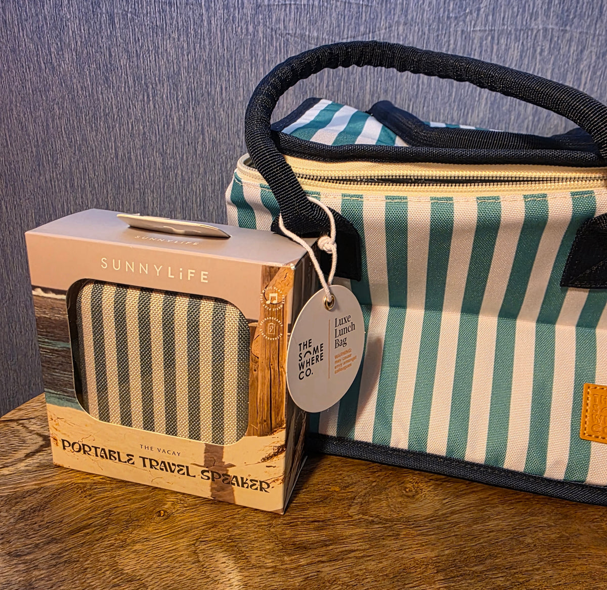 Sunnylife portable speaker/ and lunch tote by sunnylife