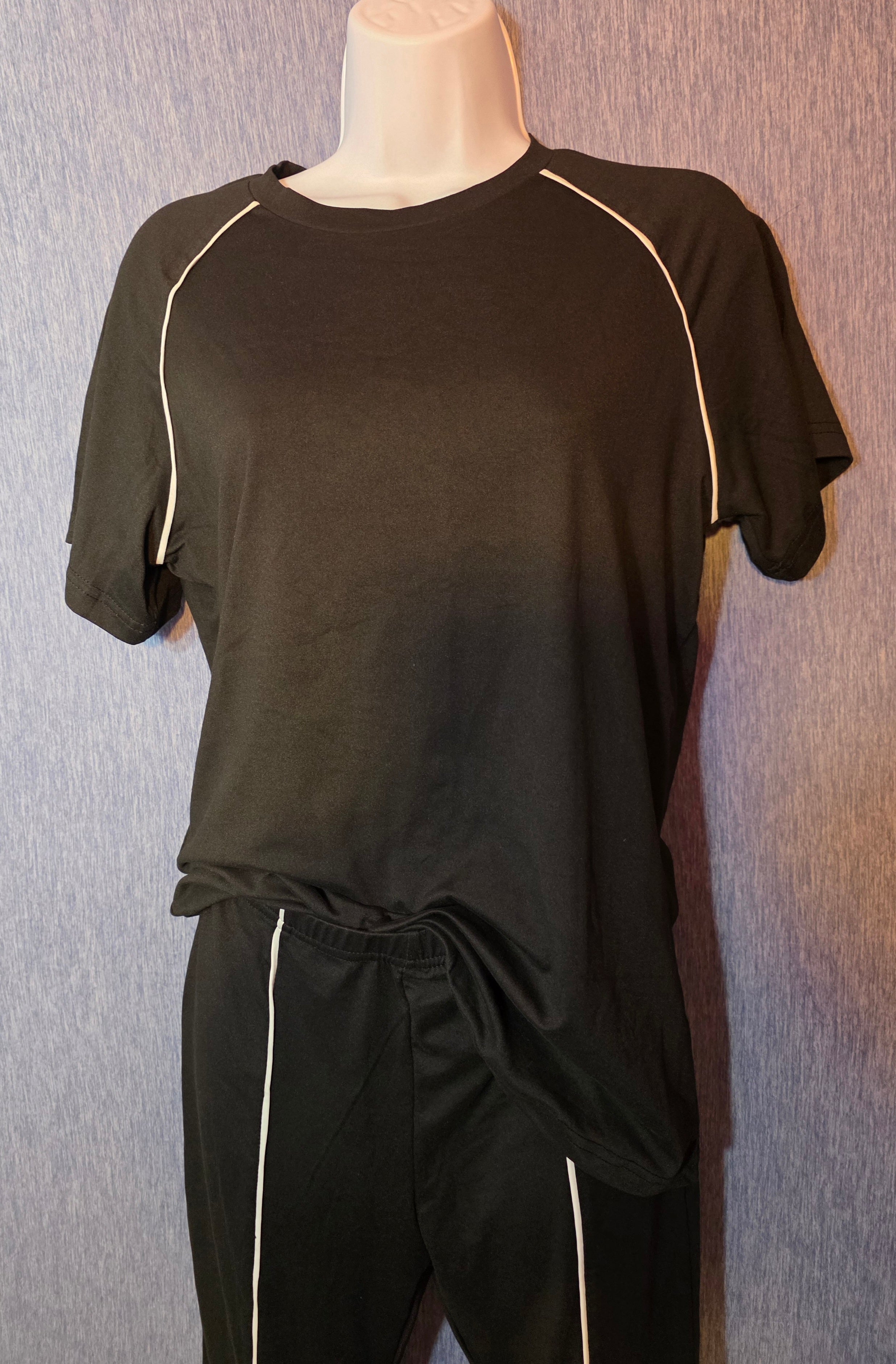2 piece outfit for around the house or a day out and about