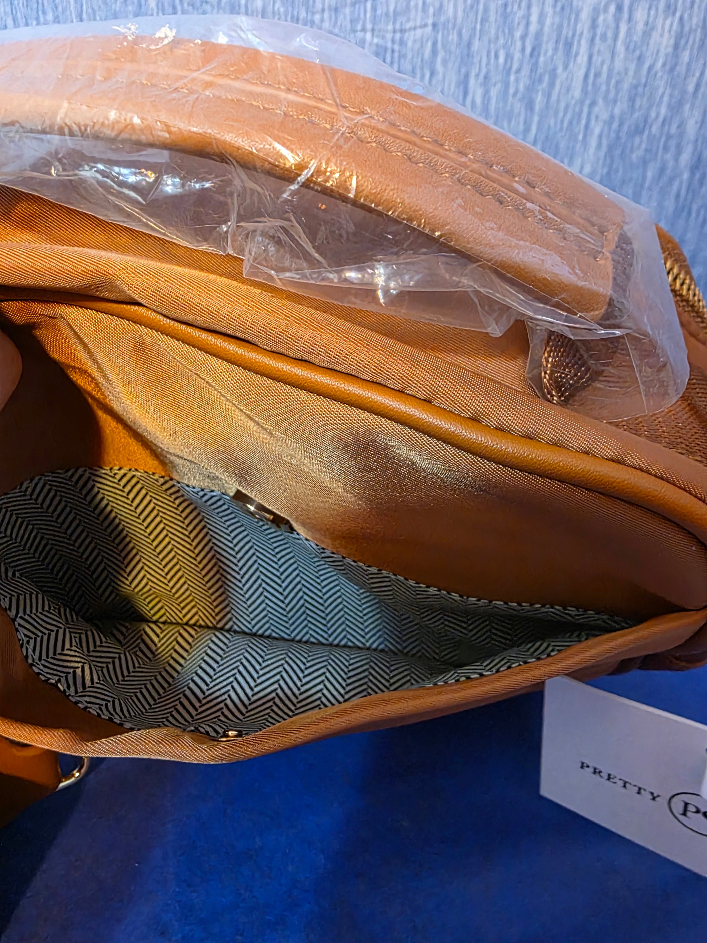 Nisha Nylon Crossbody bag By Pretty Simple