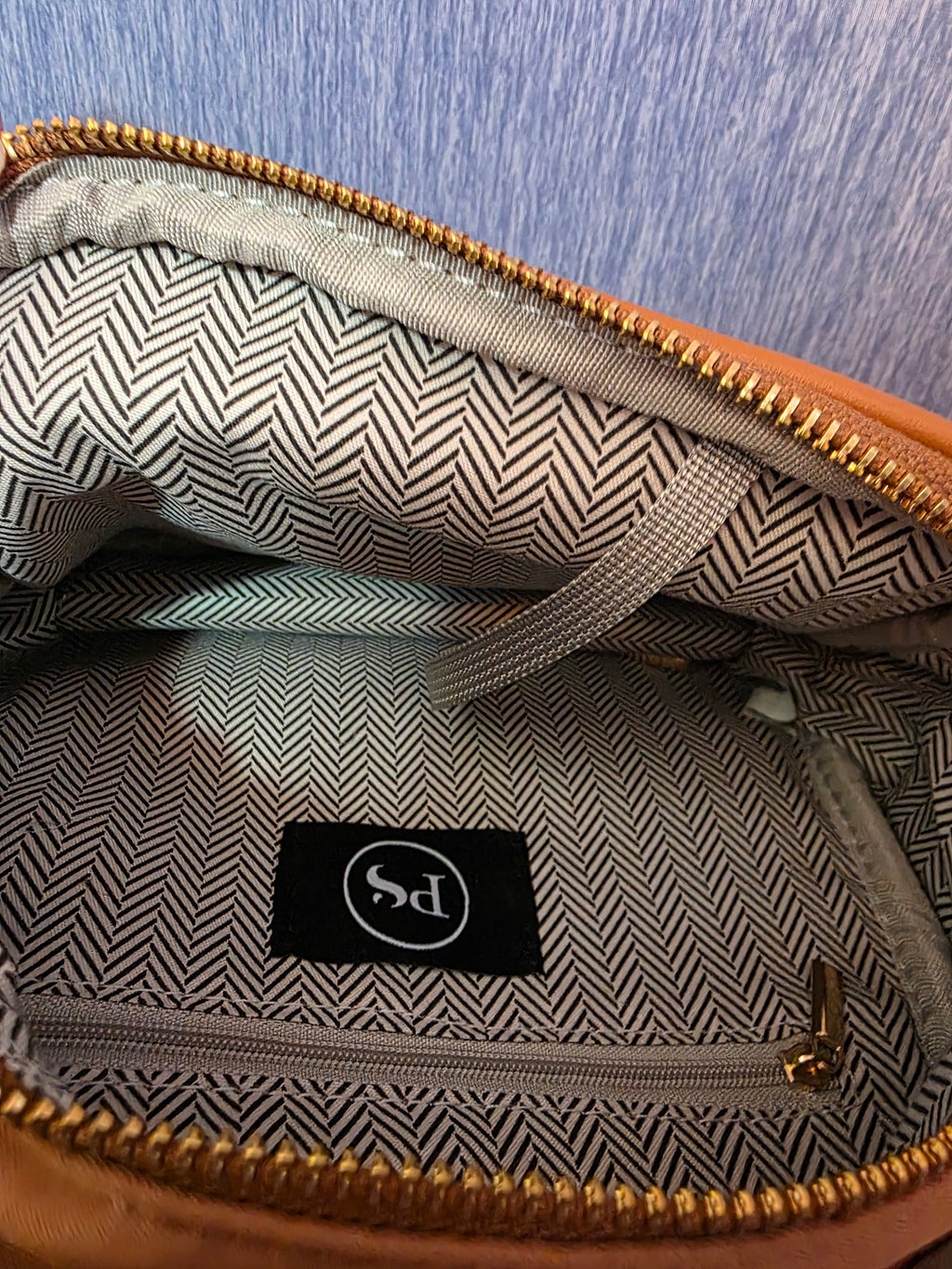 Nisha Nylon Crossbody bag By Pretty Simple