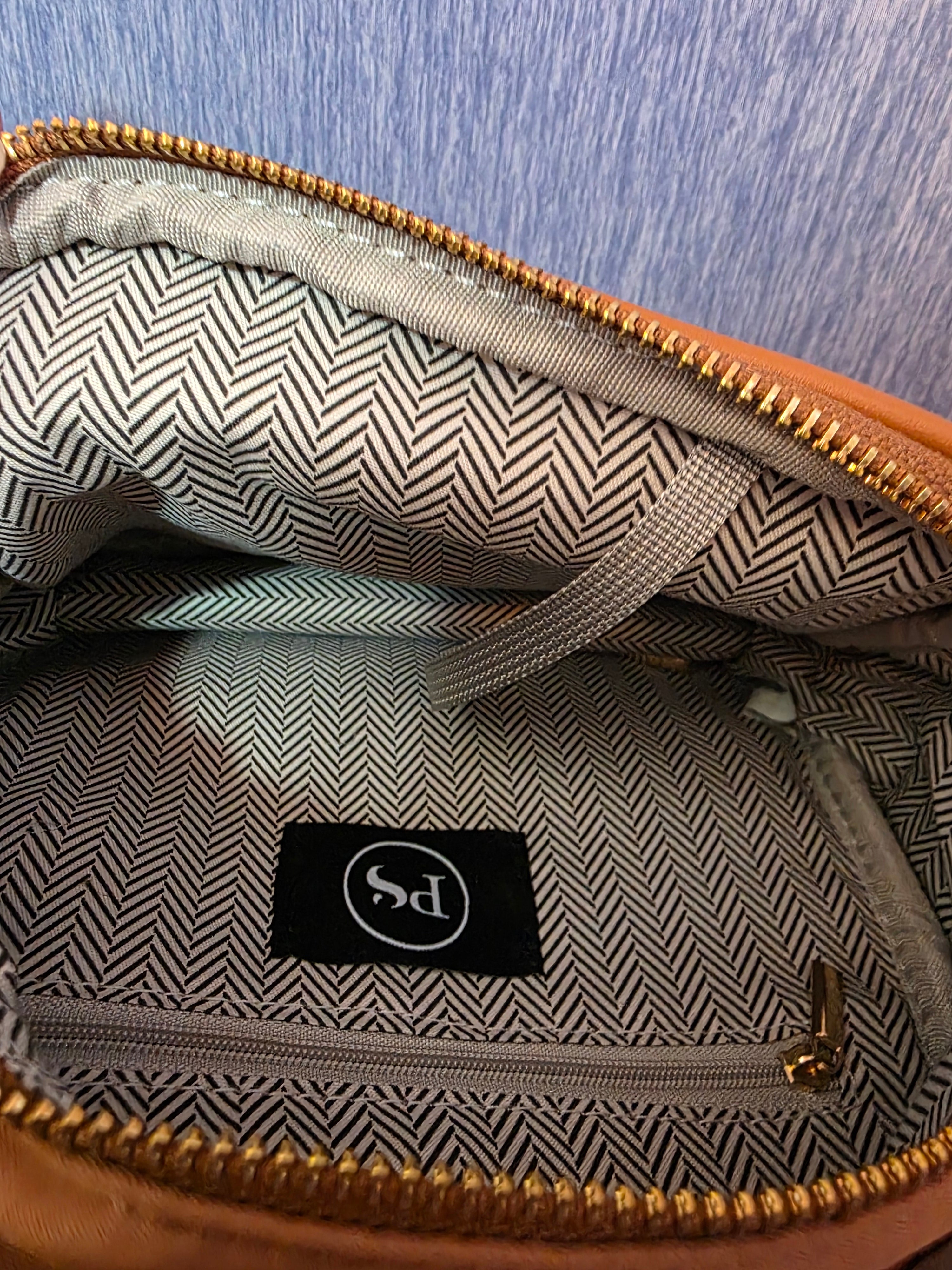 Nisha Nylon Crossbody bag By Pretty Simple