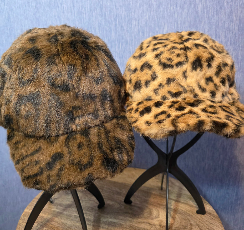 2 fashion hats 1 price