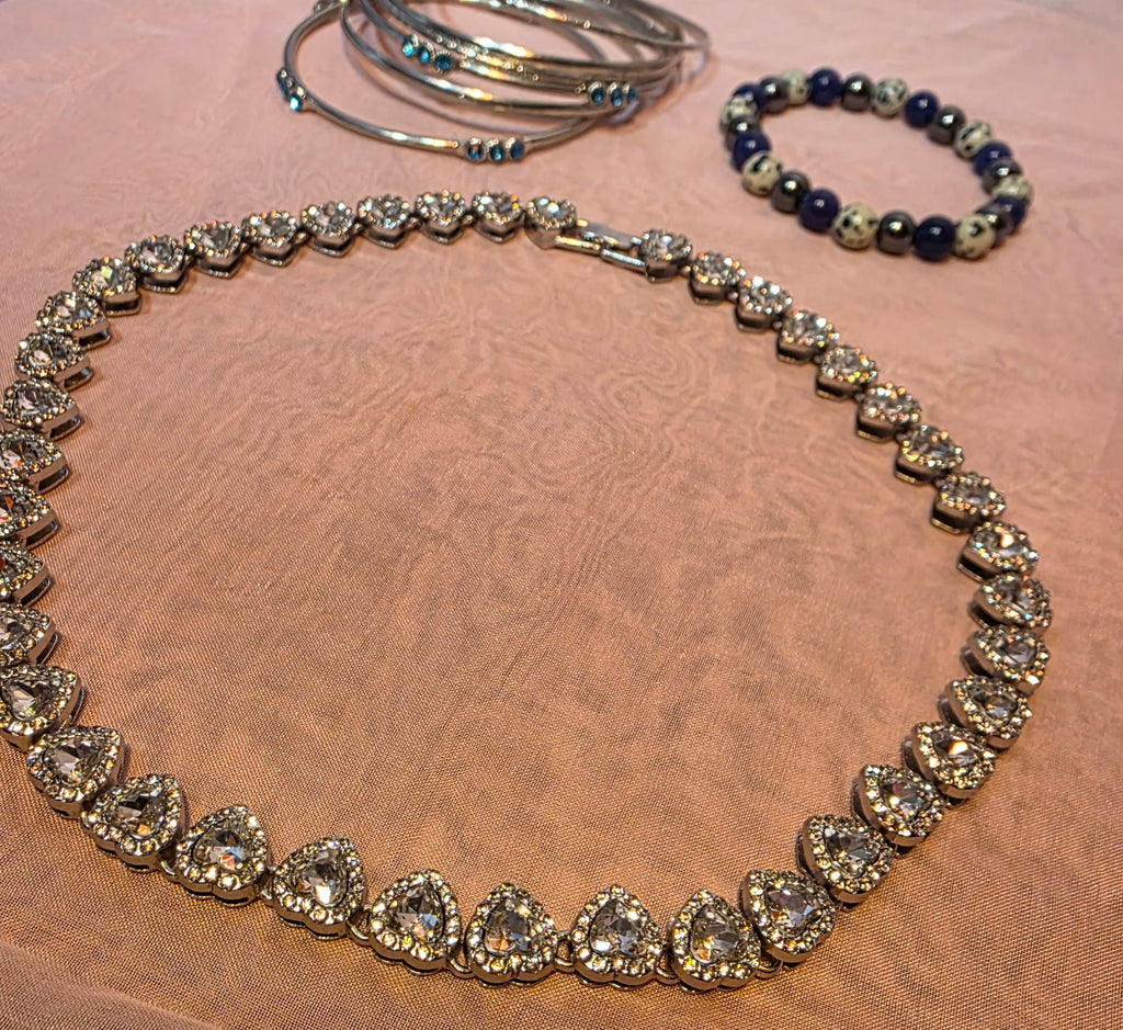 Very pretty costume jewelry bundle