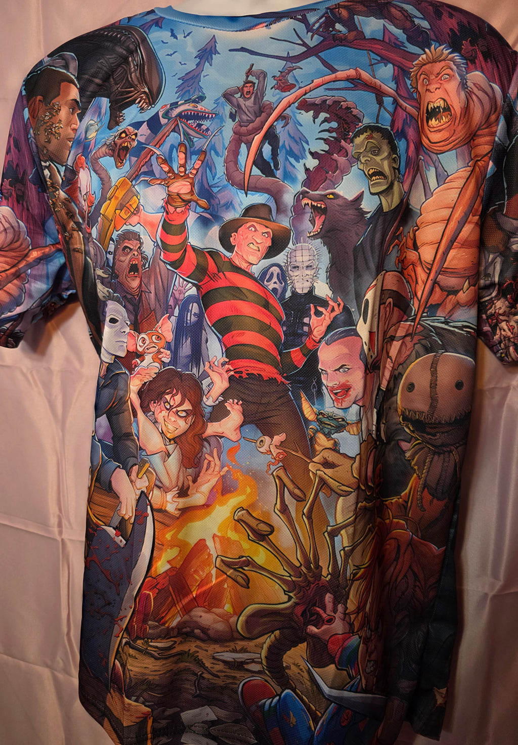 Size meduim Horror T shirt