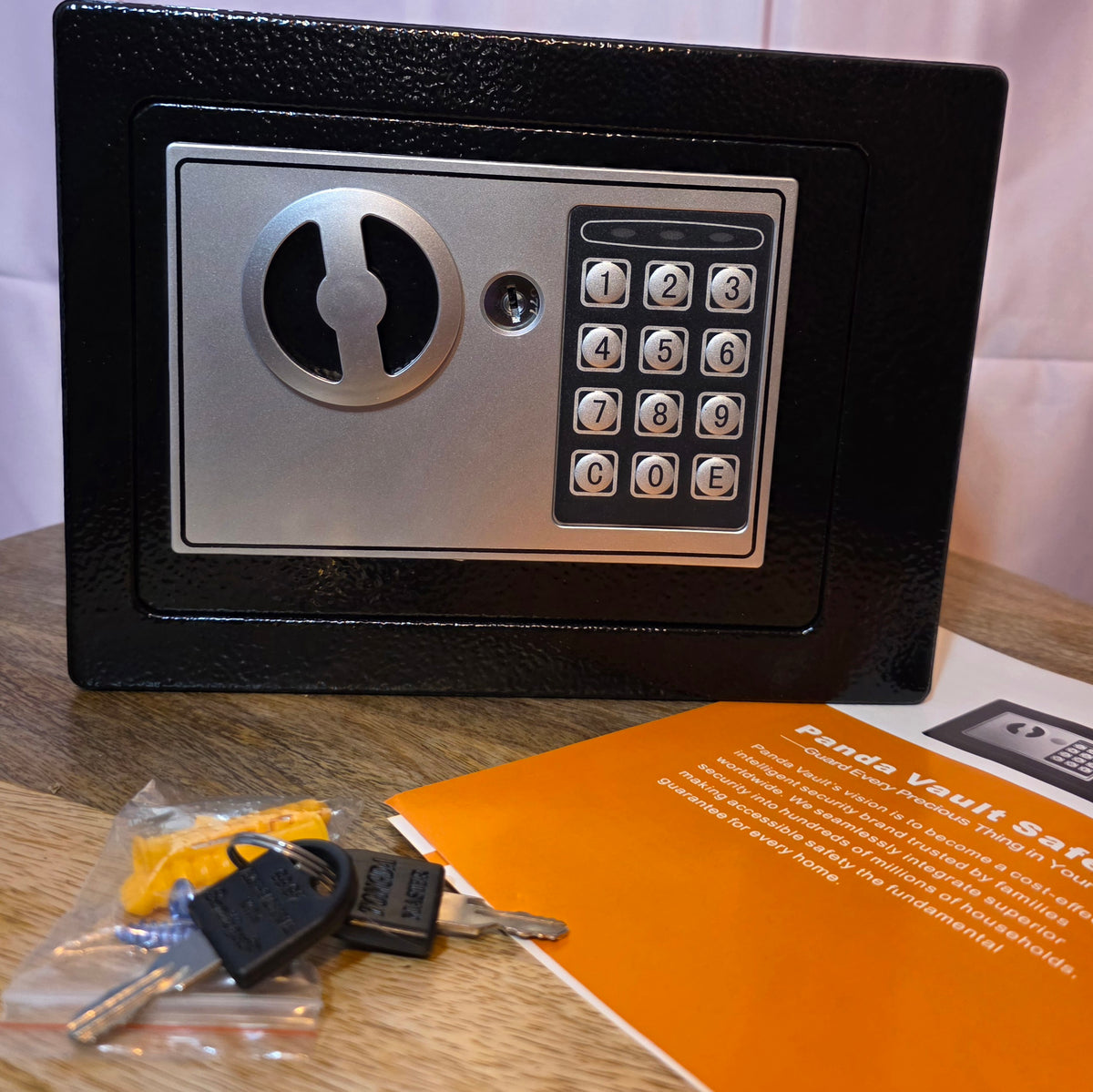 Panda Vault Safe with keys