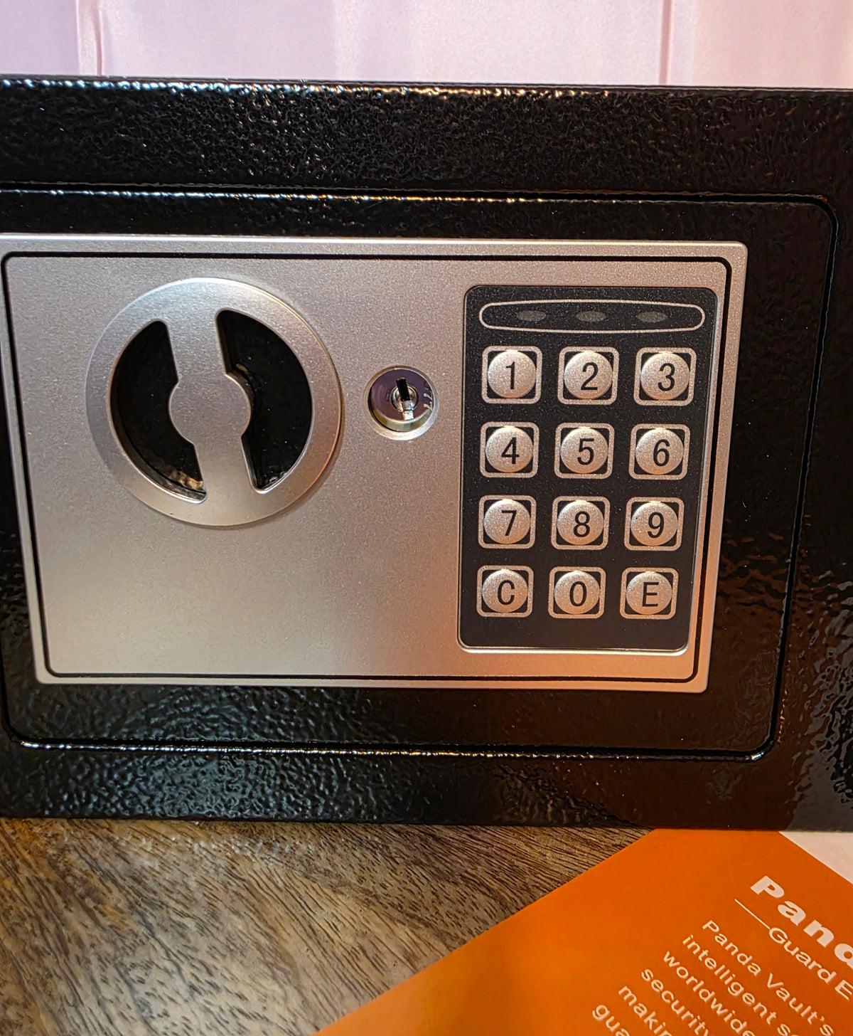 Panda Vault Safe with keys