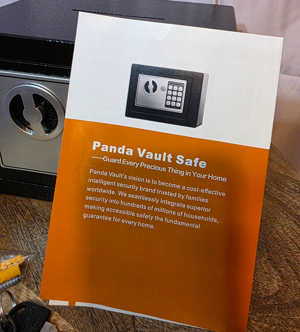 Panda Vault Safe with keys