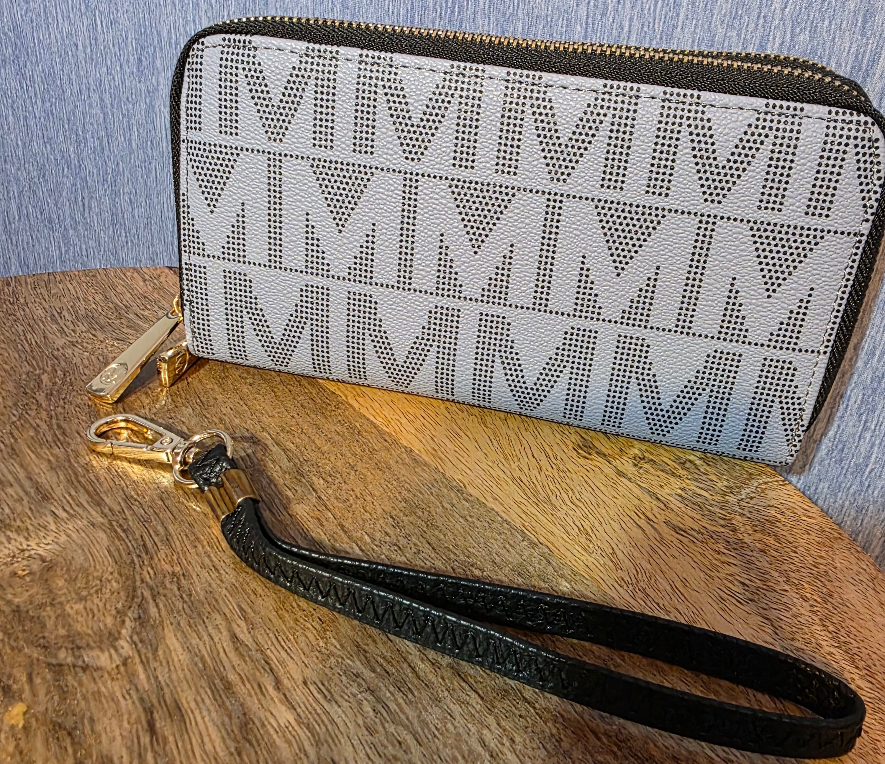 MKF Danielle wristlet / wallet in gray