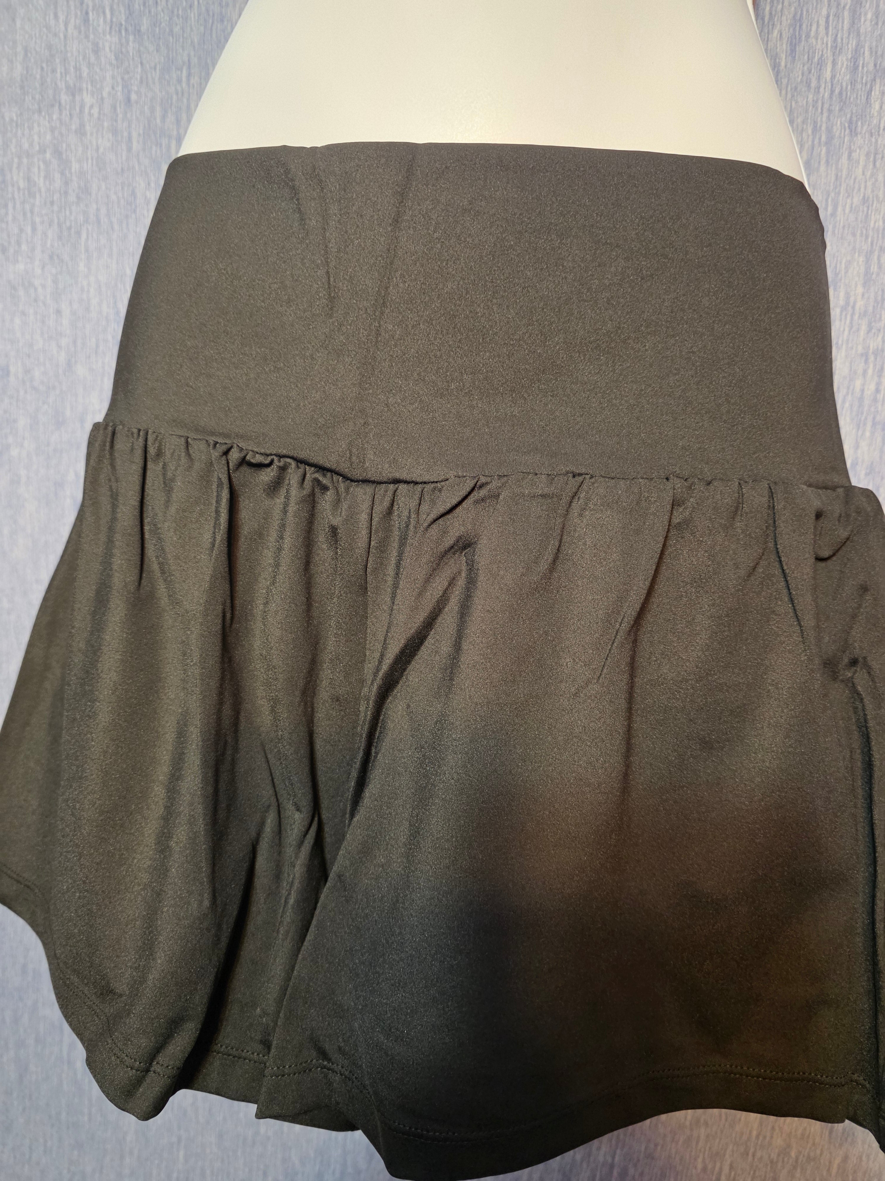 Halara shorts in black