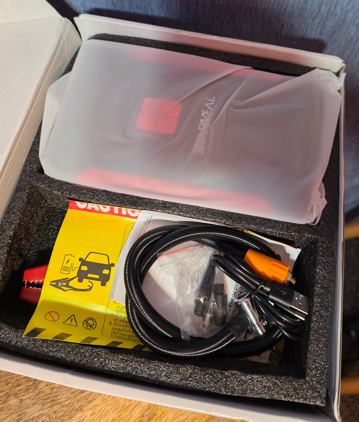 Car jump starter