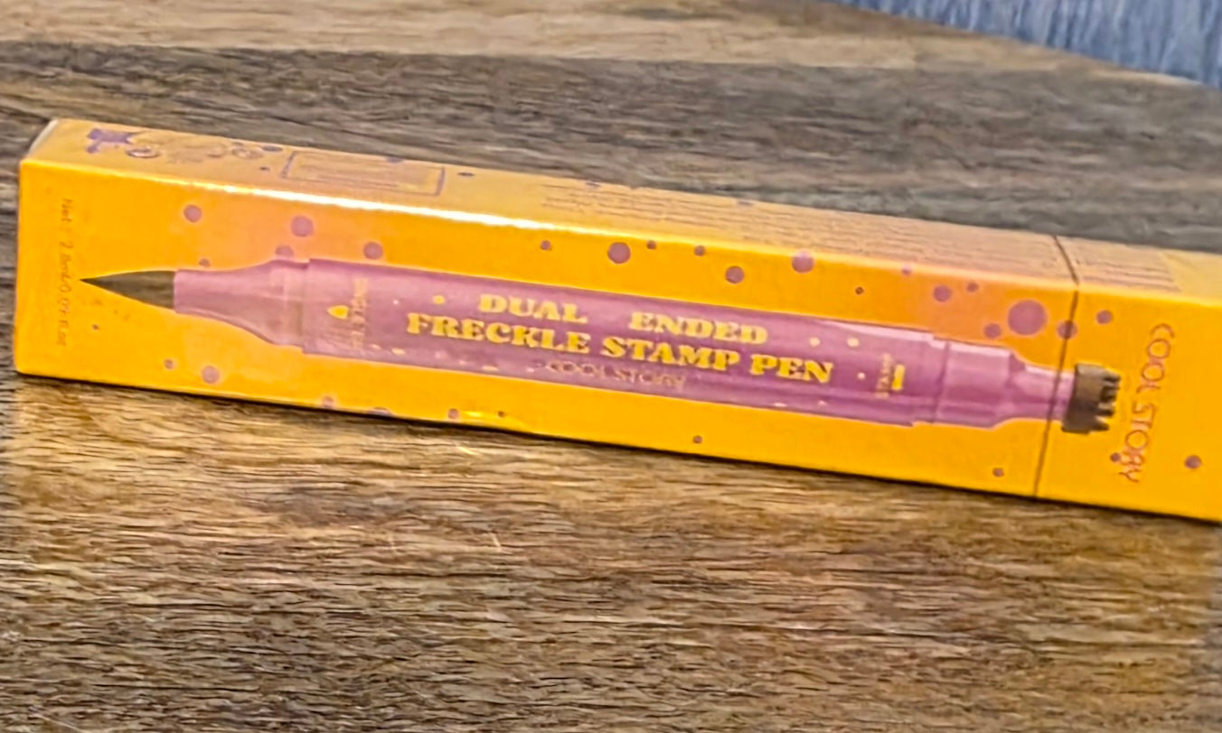 Dual ended freckle stamp pen