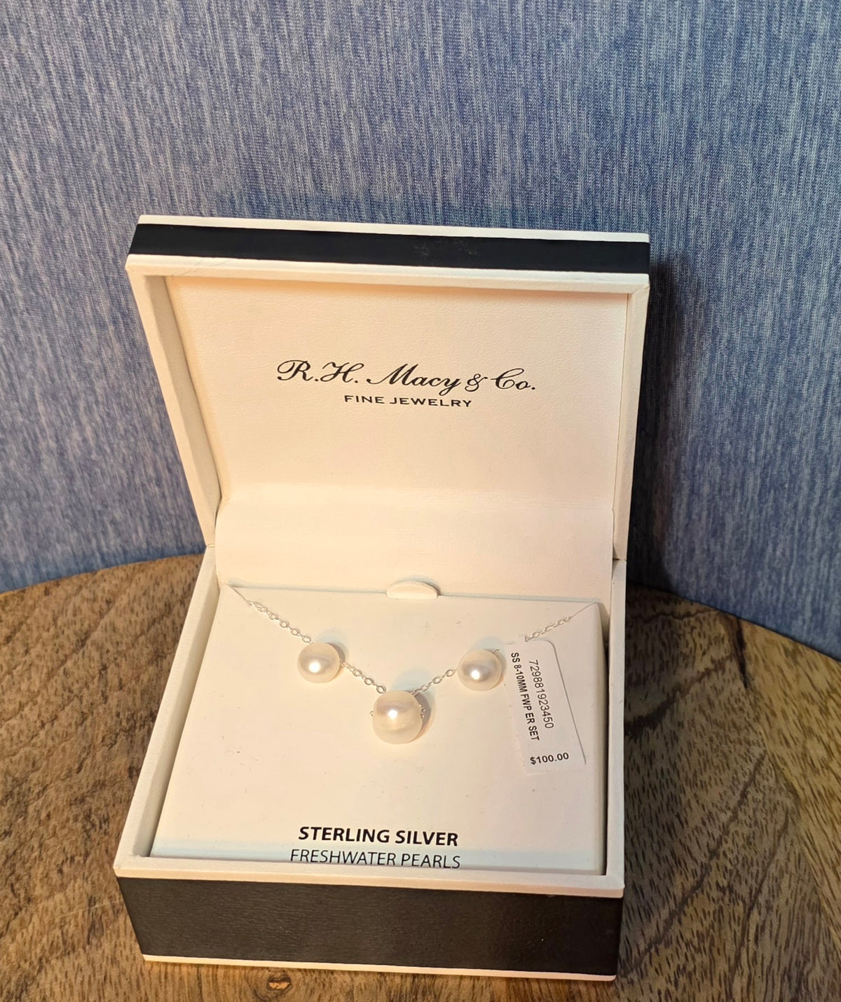 R.H Macy & CO Fine Jewelry gift set