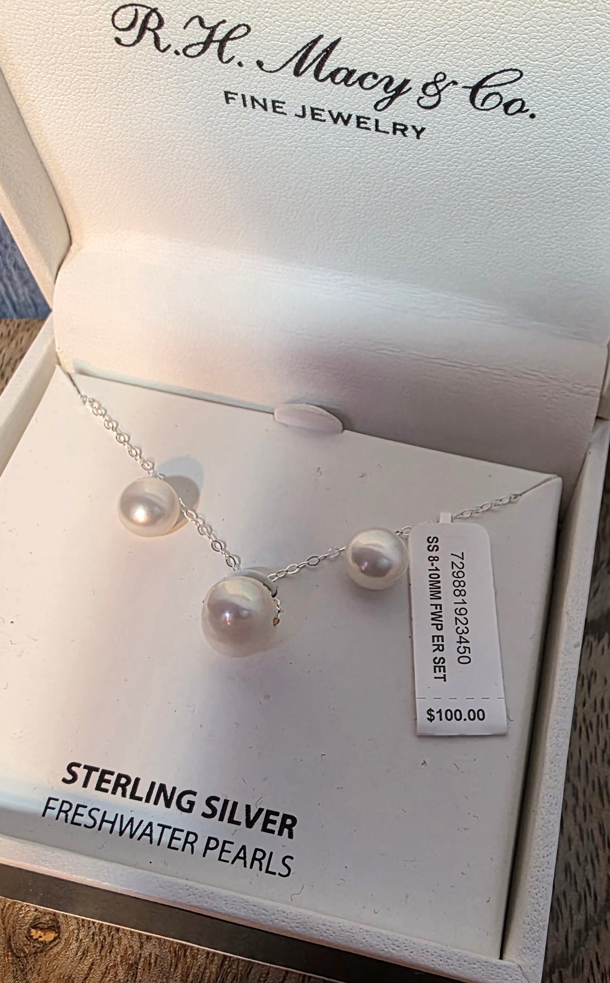 R.H Macy & CO Fine Jewelry gift set