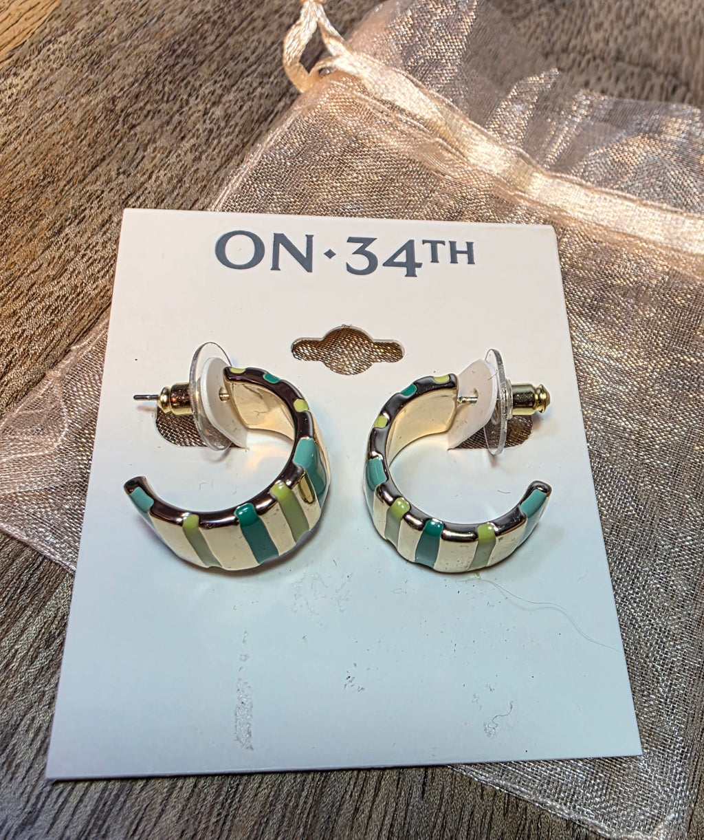 ON 34th street hoop ear rings