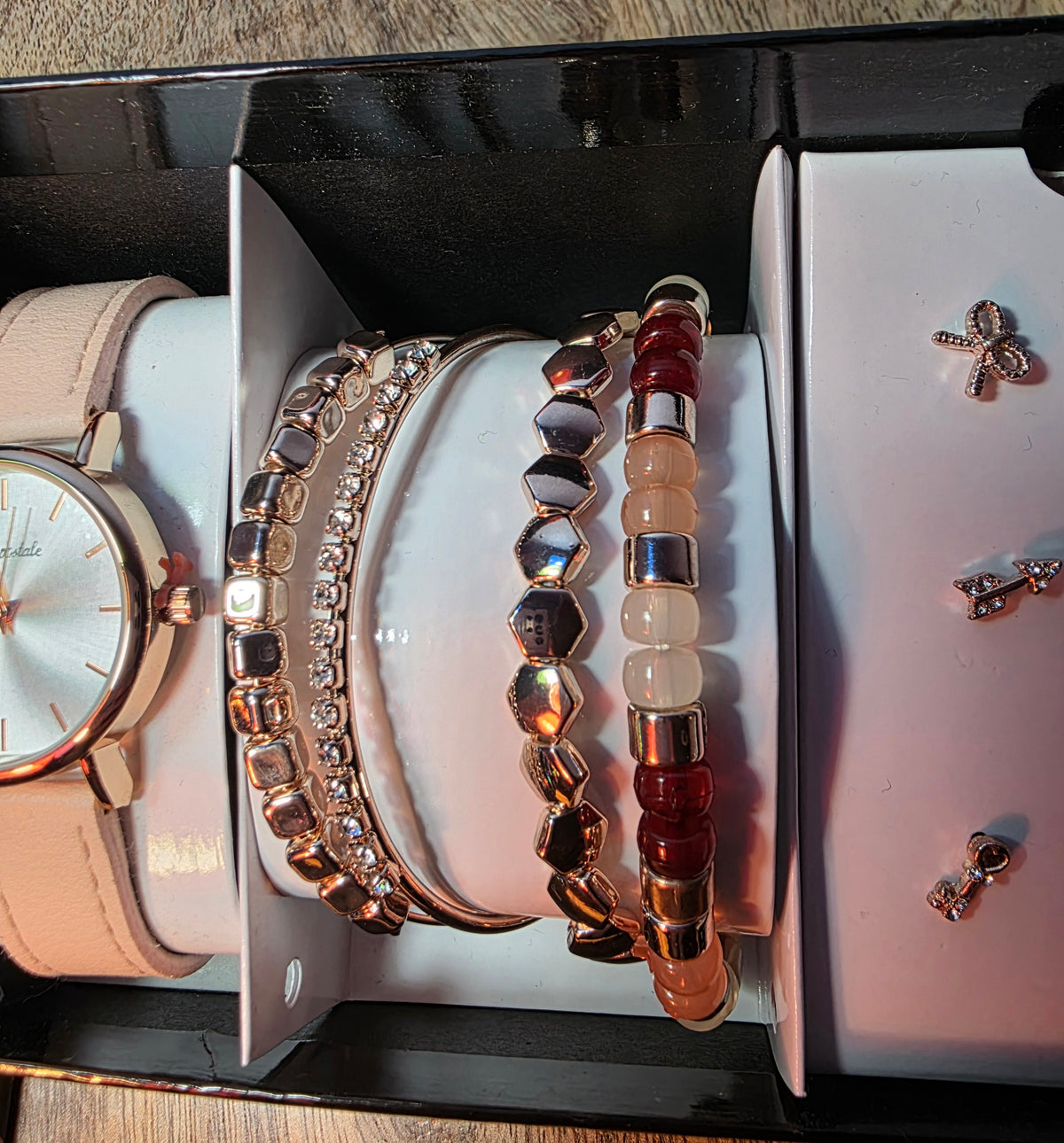 Aeropostale jewelry set