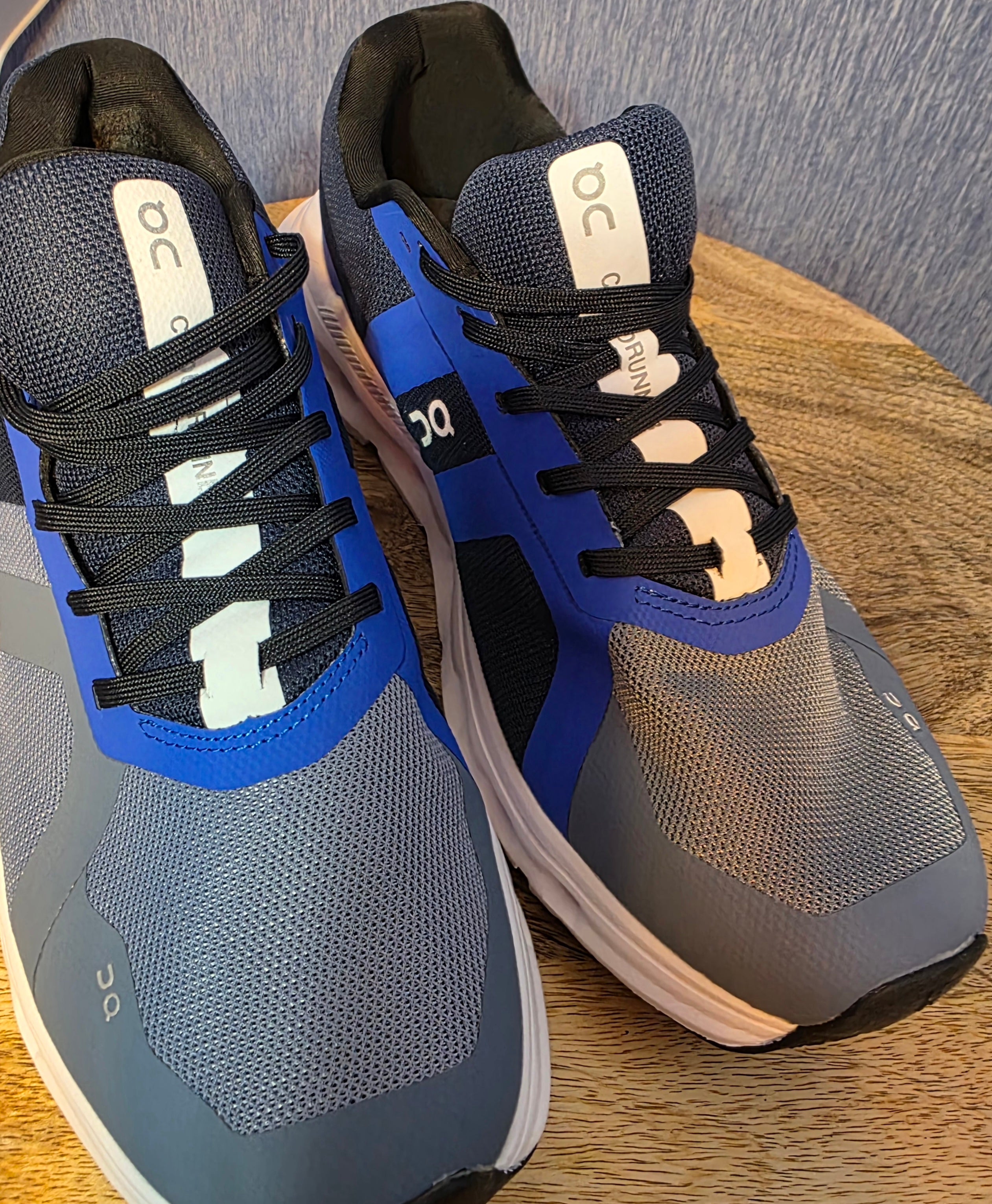 Mens cloud runners  shoes