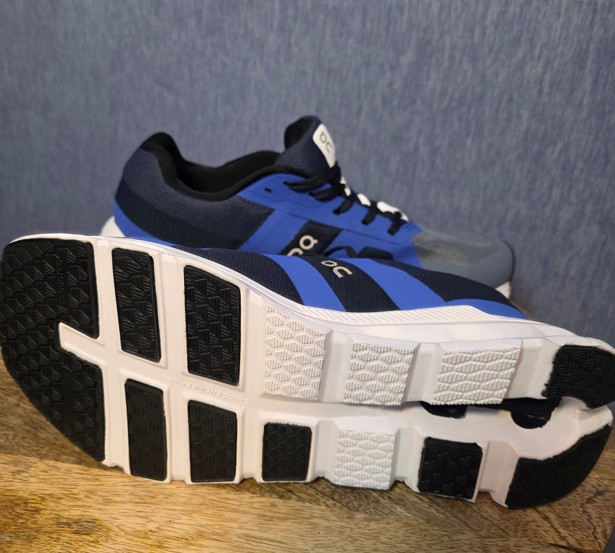 Mens cloud runners  shoes