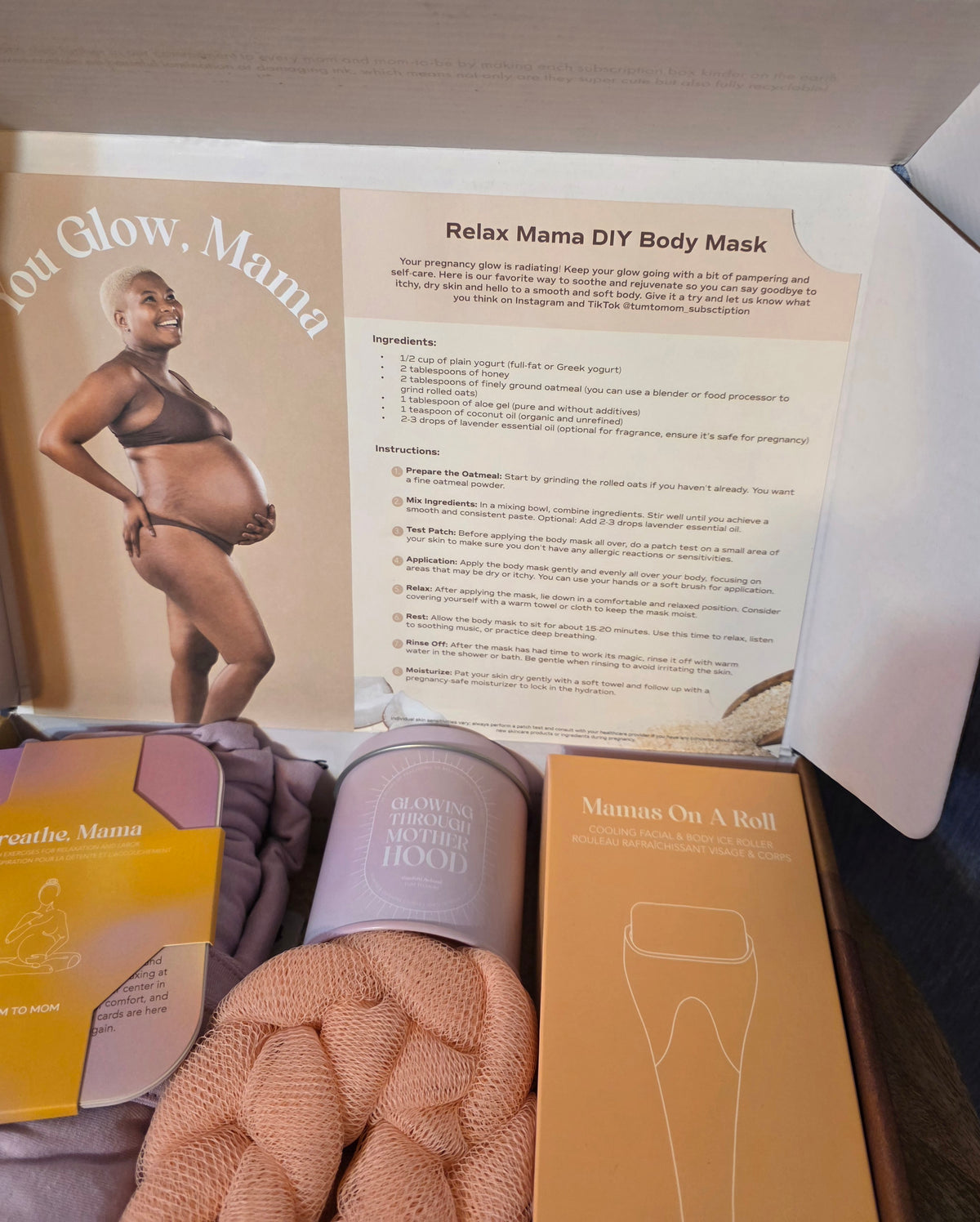 Tum to Mom set with a large pillow for relaxing comes with body scrubber / meduim house shoes meduim robe / scented candle face roller