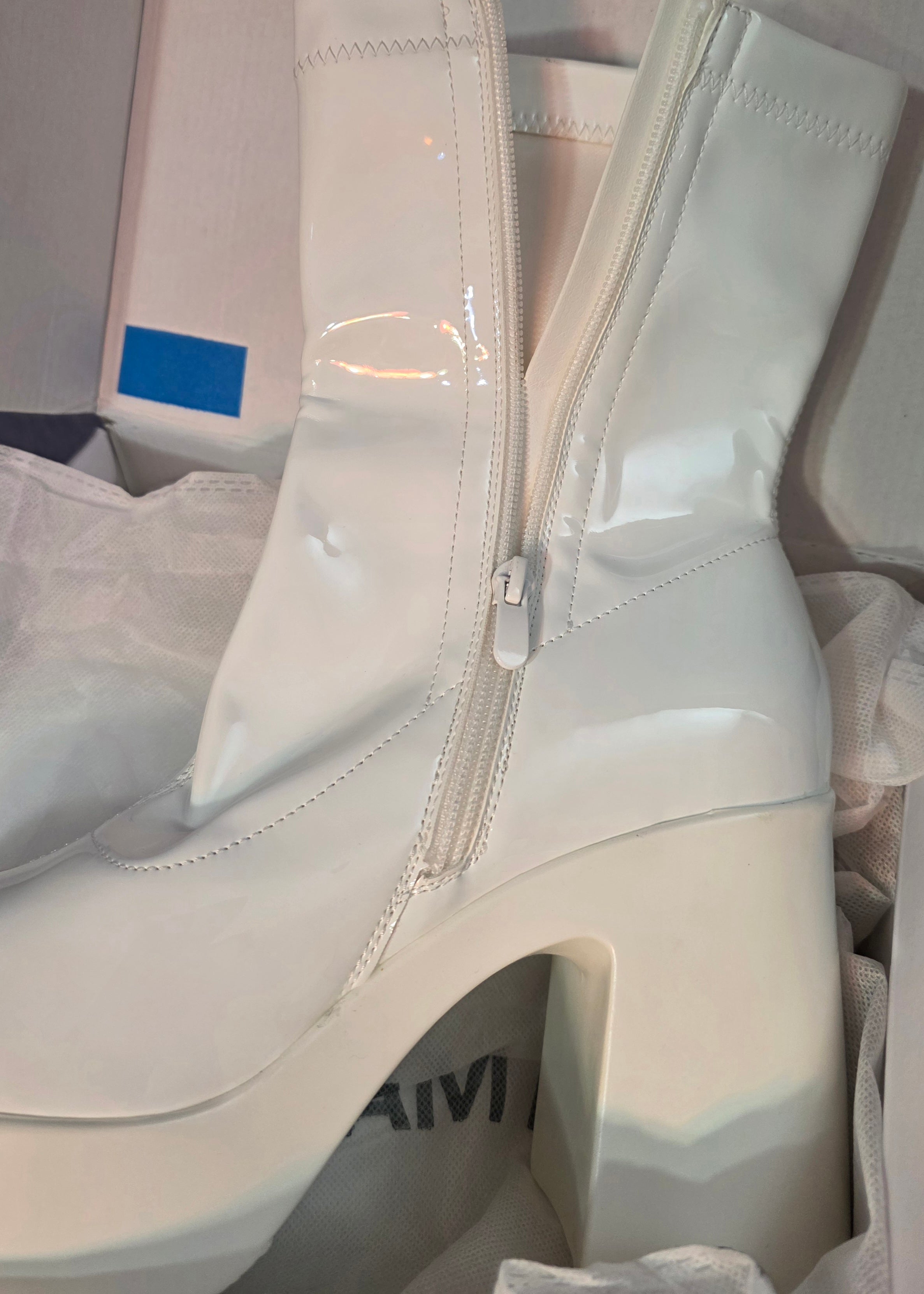 Dream pairs zip up boots size 9.5 womens