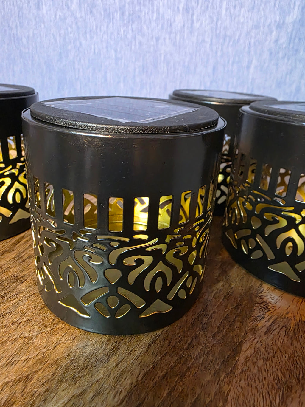 Set of 4 table top or window solar lights metal and plastic